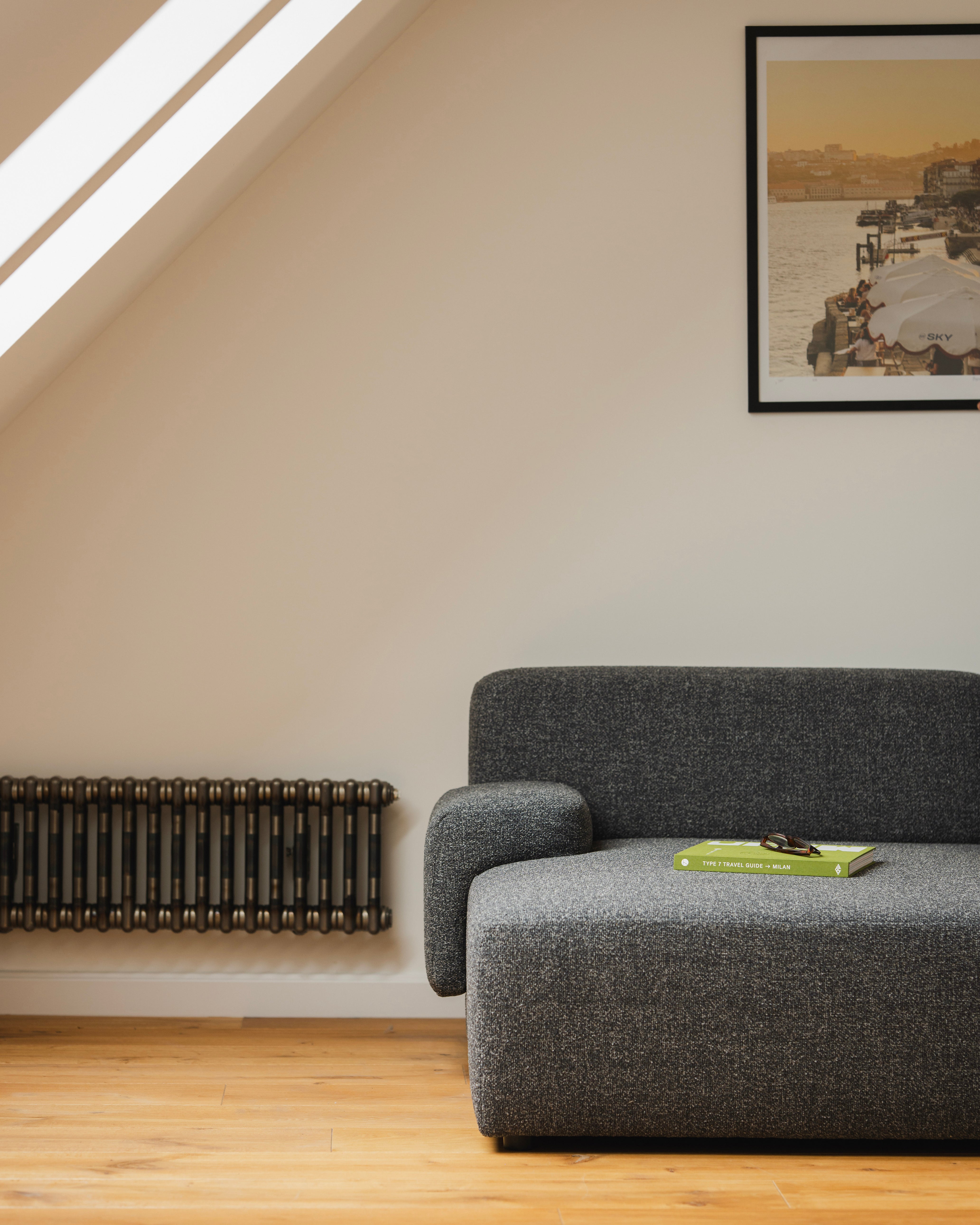 Offene linke modulare Eckcouch UMI stein schwarz