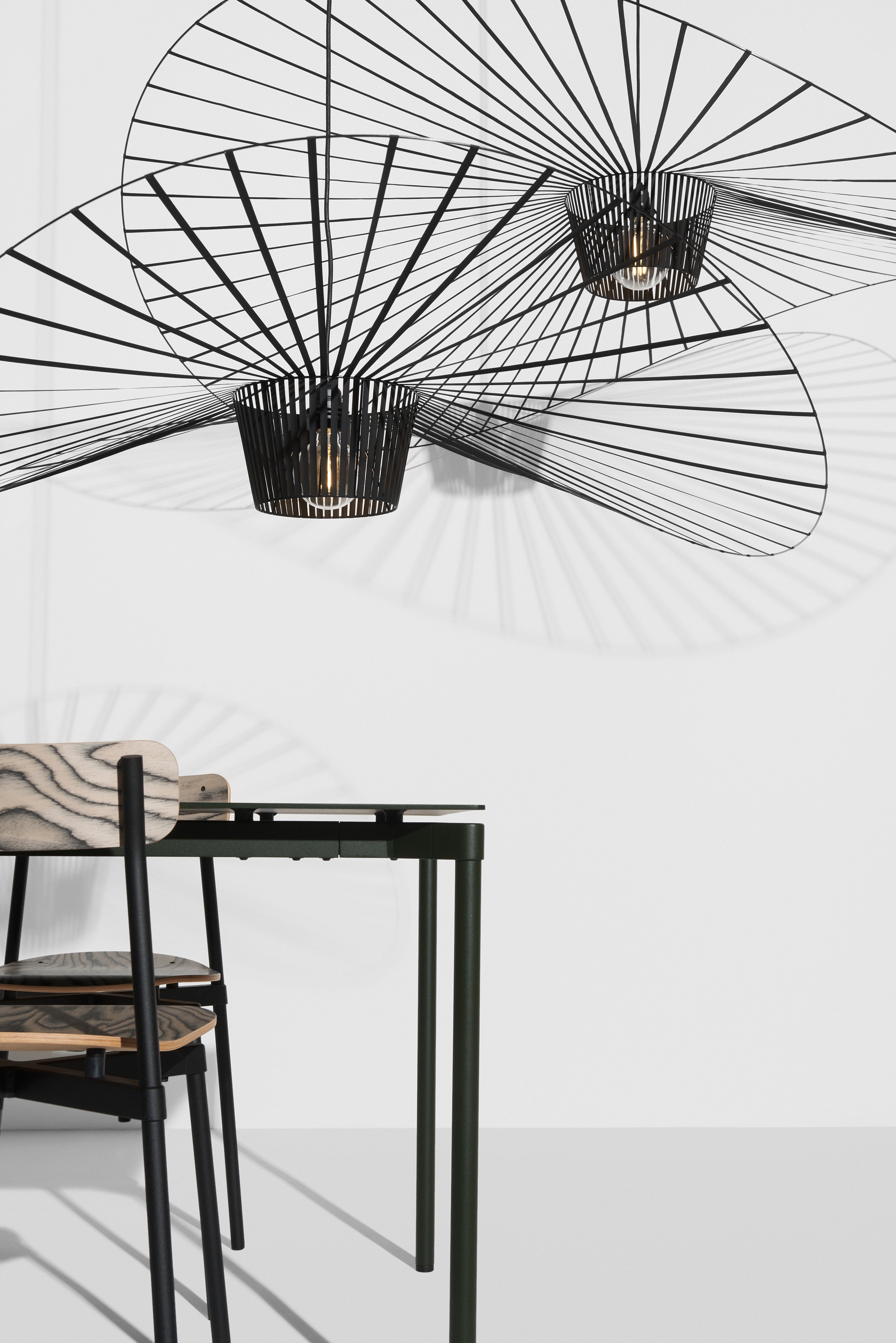 Stół kwadratowy FROMME perłowy szary