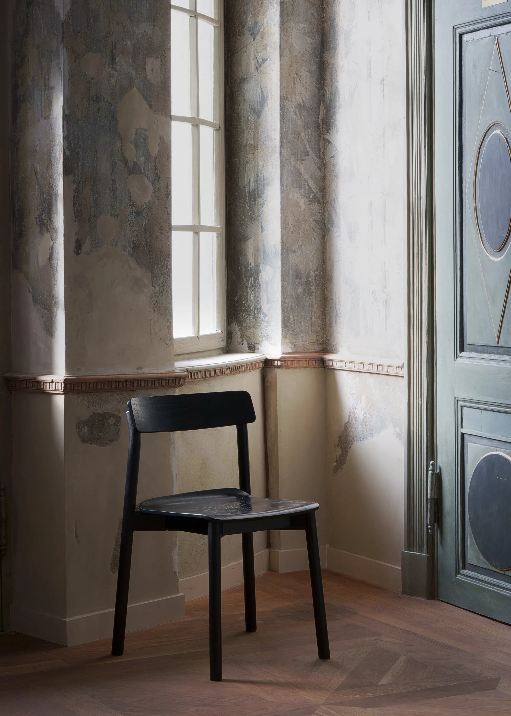 Stuhl ARCHE schwarzes Eichenholz