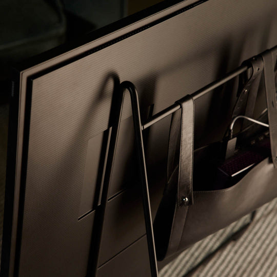 CARRY black TV stand