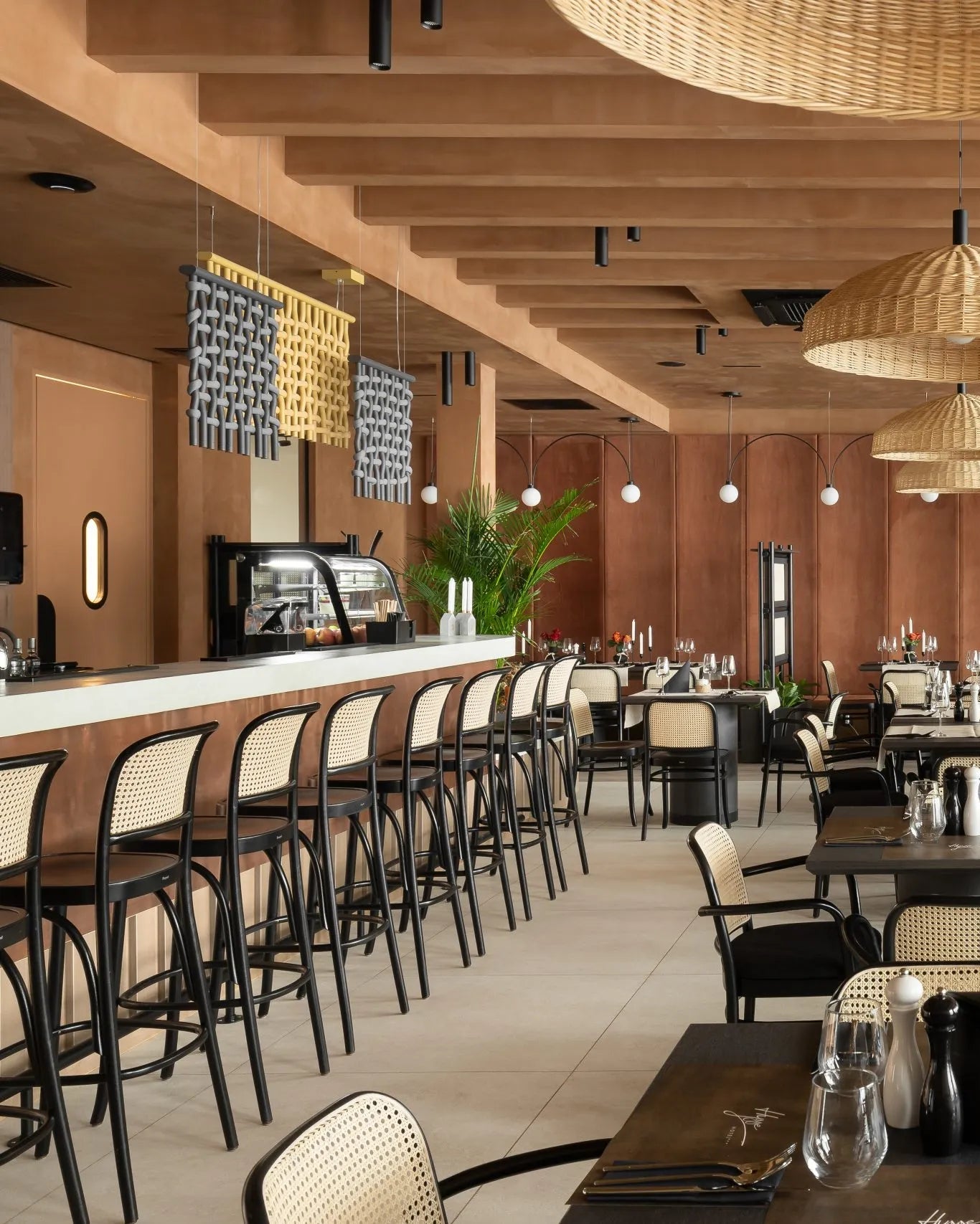 Hocker BENKO H-8130 beukenhout