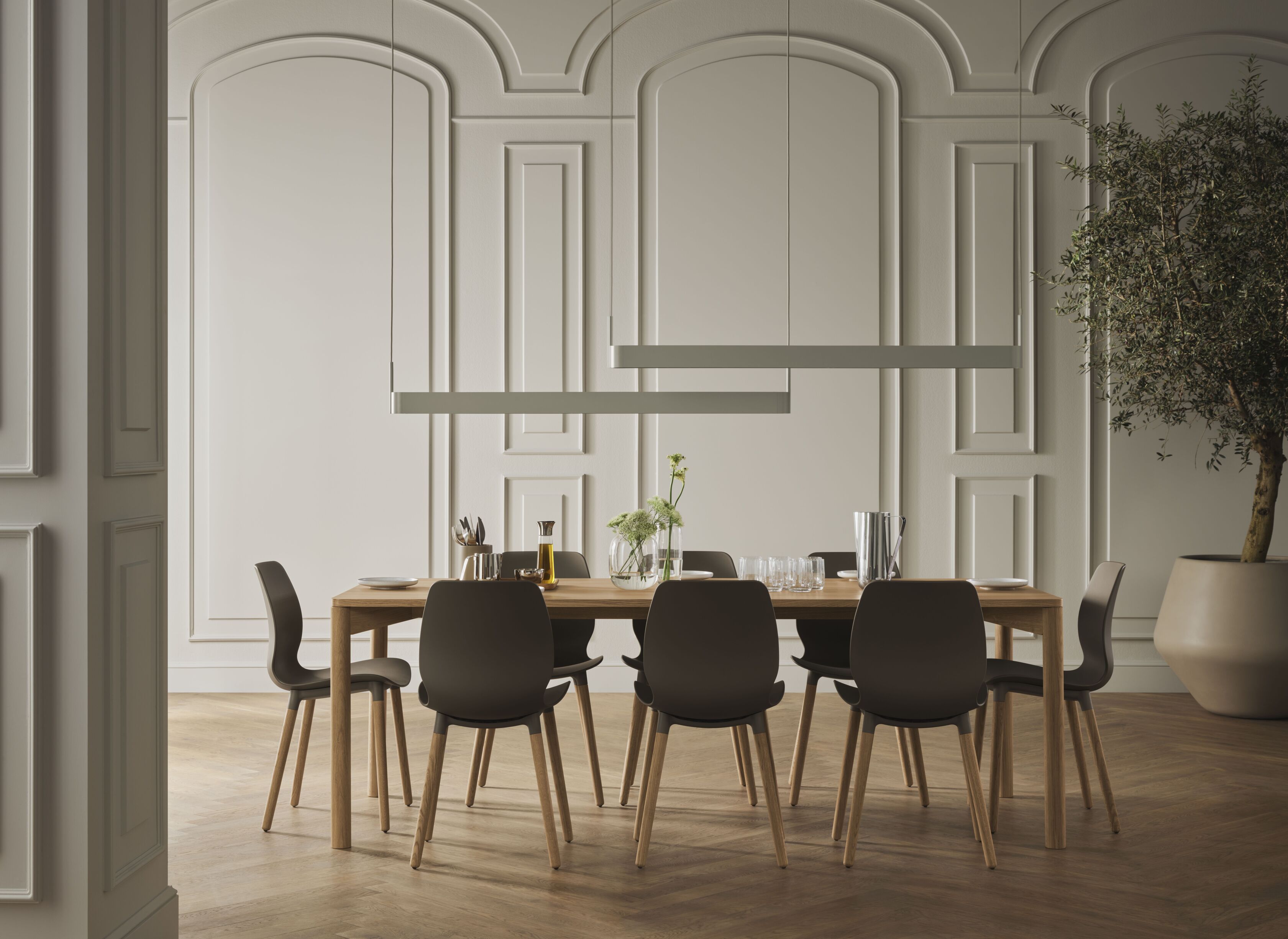 Tafel PANA met een basis van gebleekt eikenhout