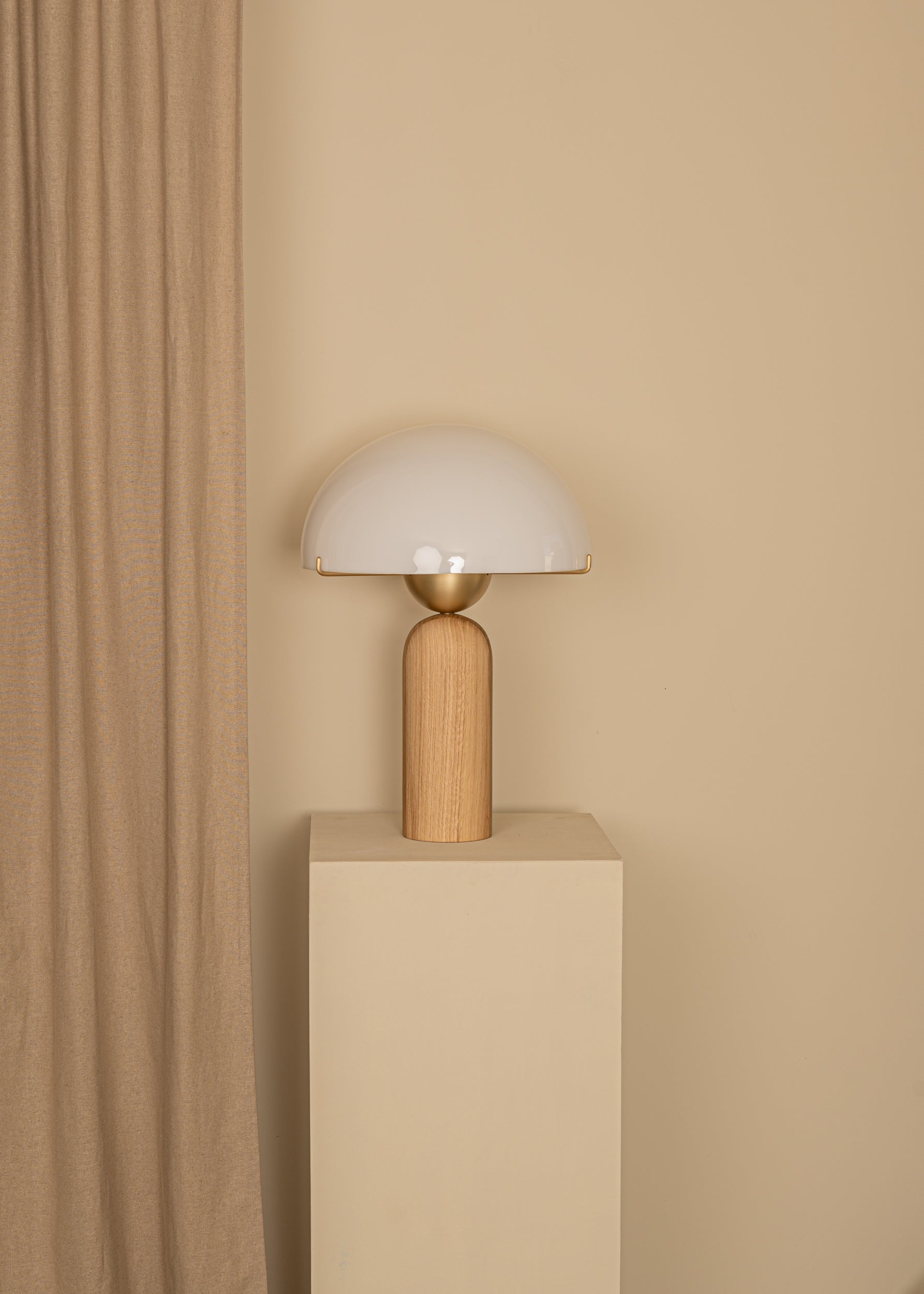 PEONO Table Lamp Oak Wood