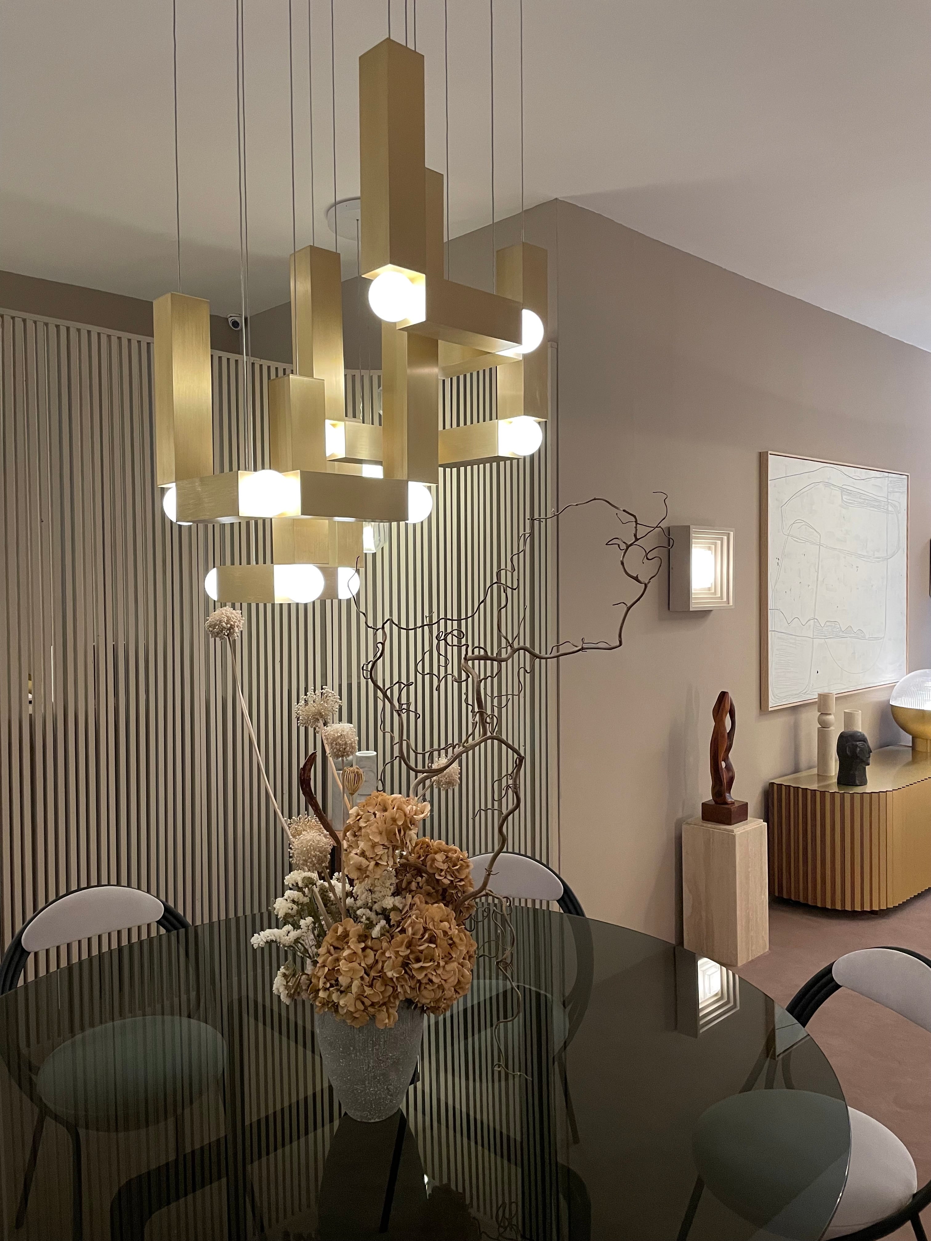Hanglamp VESPER QUATTRO met opaalvormige kap en zilveren afwerking