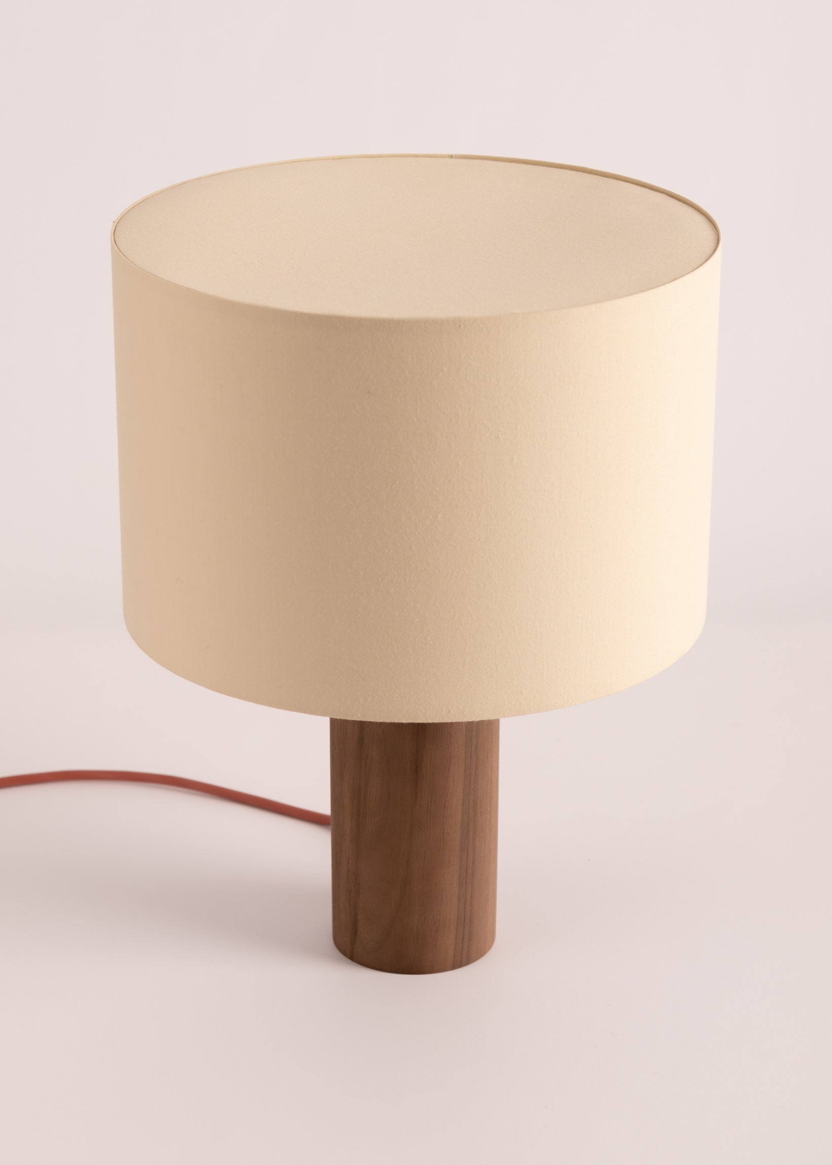 Tischlampe PIPITO Nussbaumholz