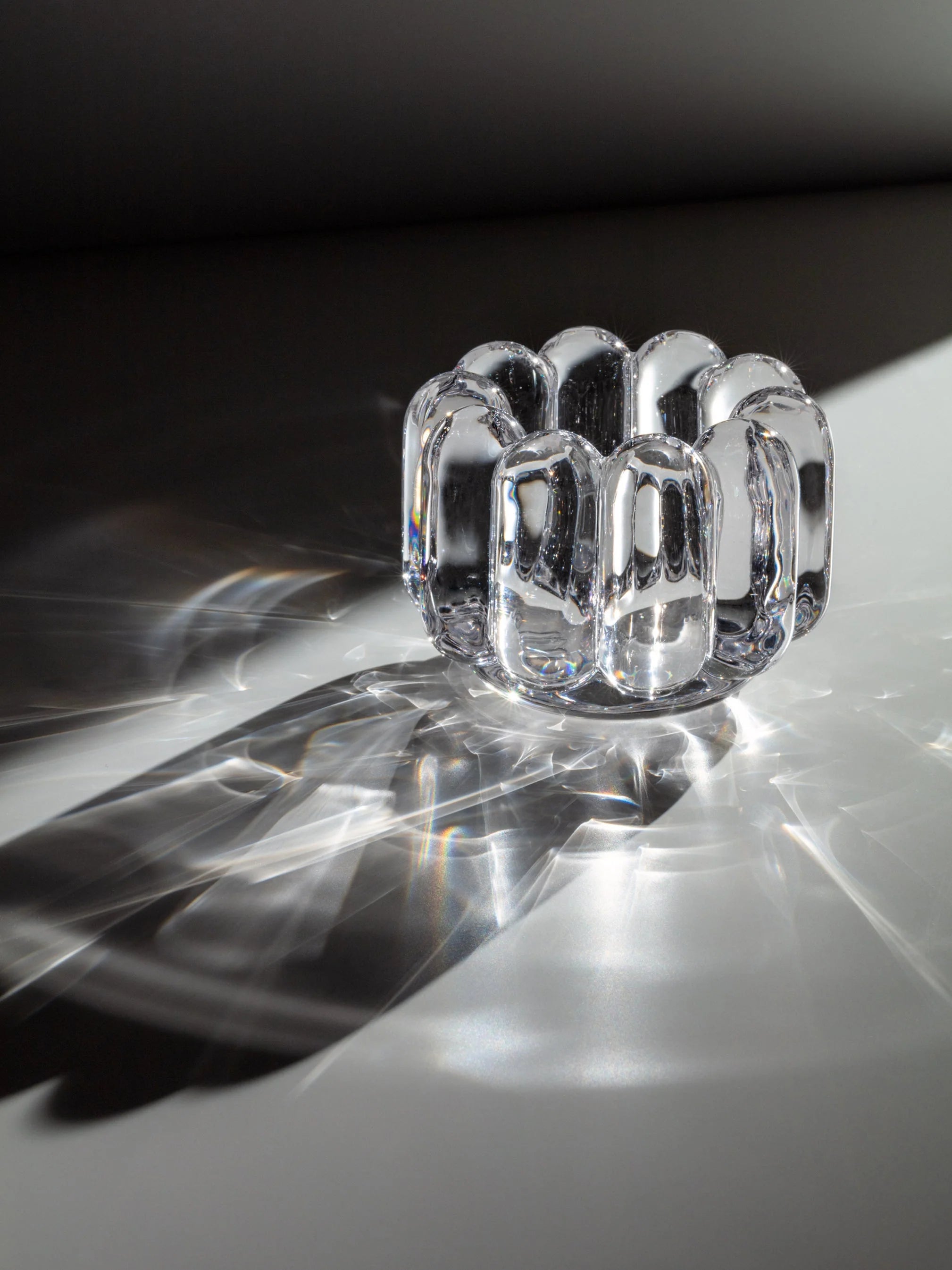 PRESS glass candle holder