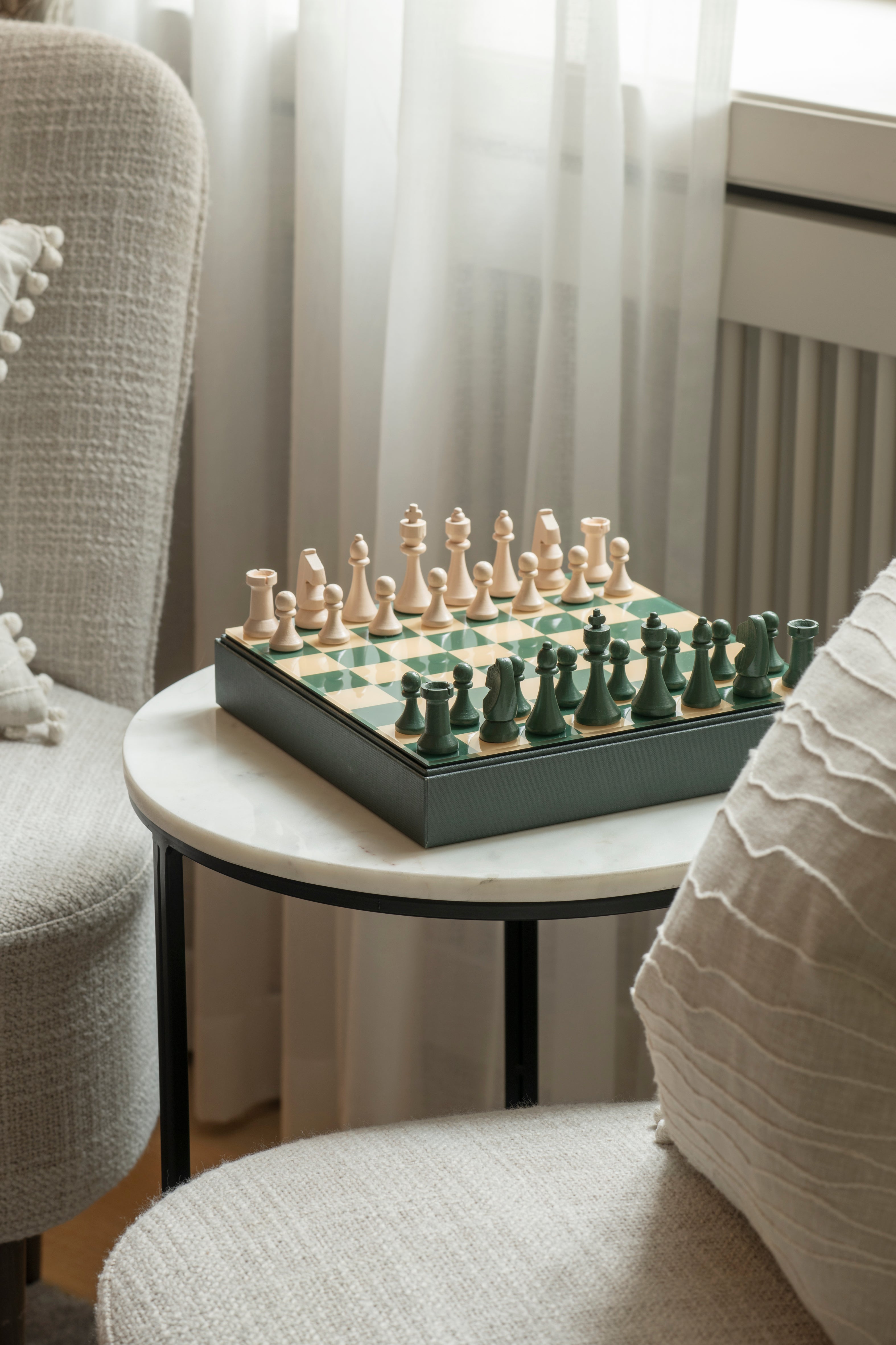 CHESS CLASSIC Green Chess Set