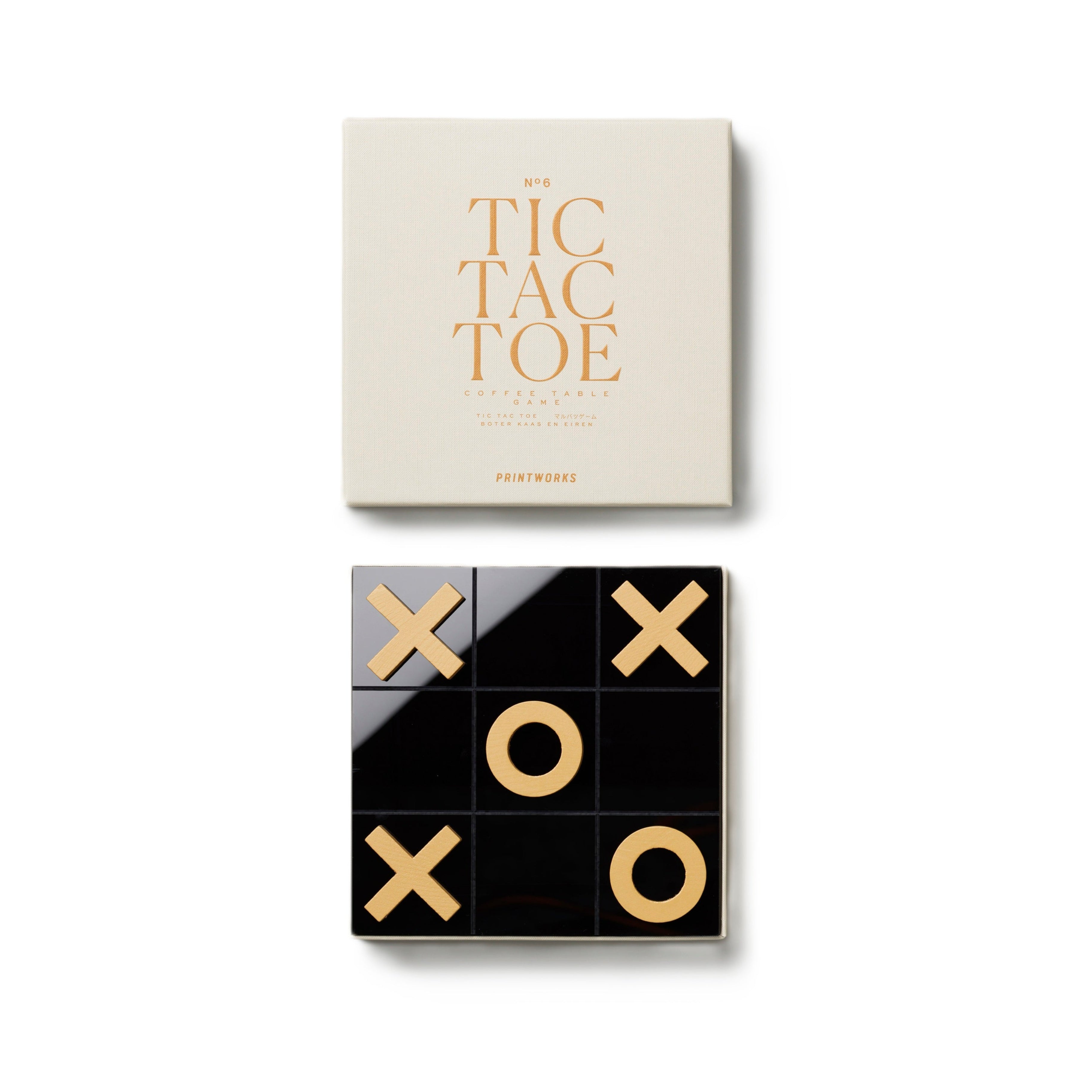 Beige TIC TAC TOE met zwarte stippen
