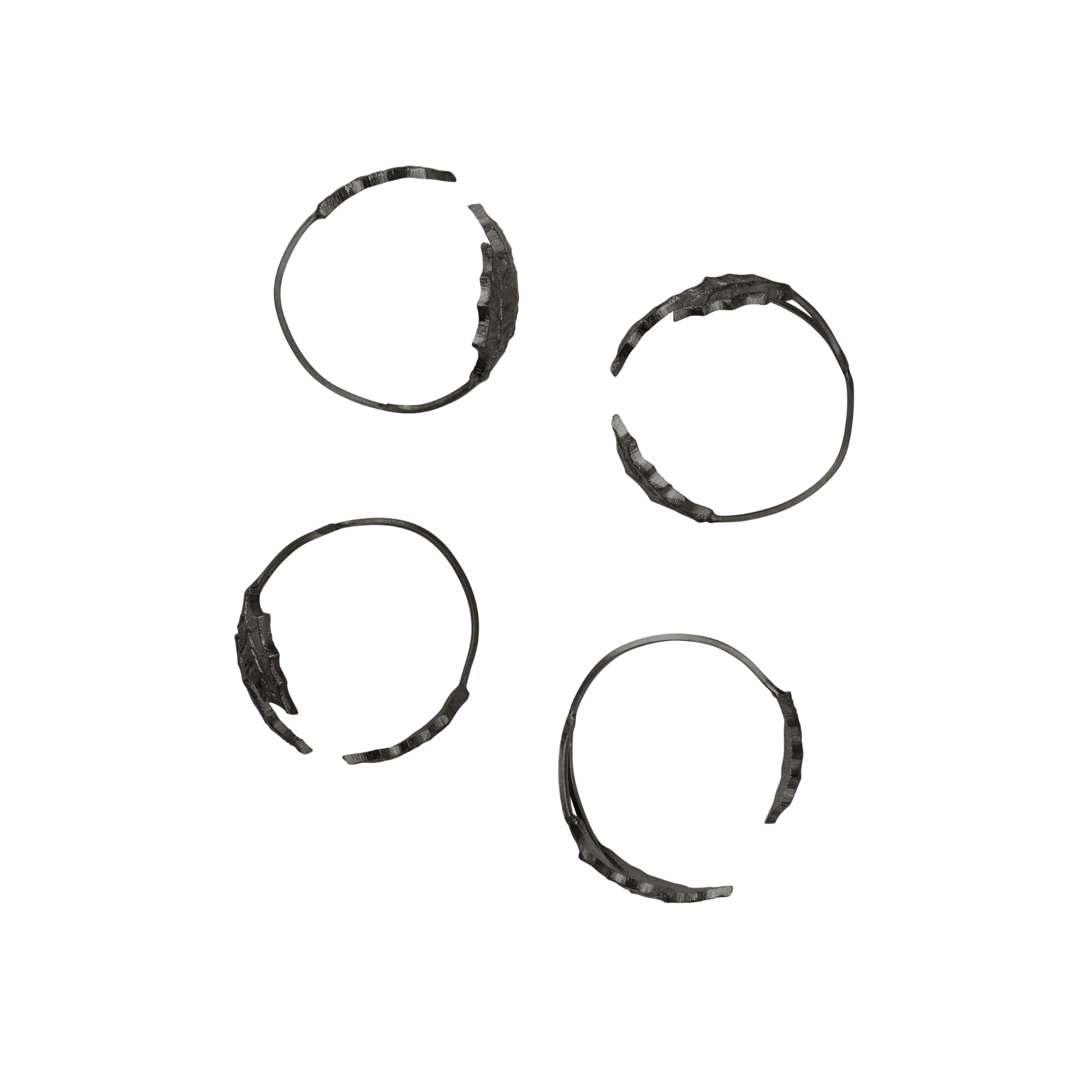 HOLLY LEAF Black Brass Napkin Ring Set