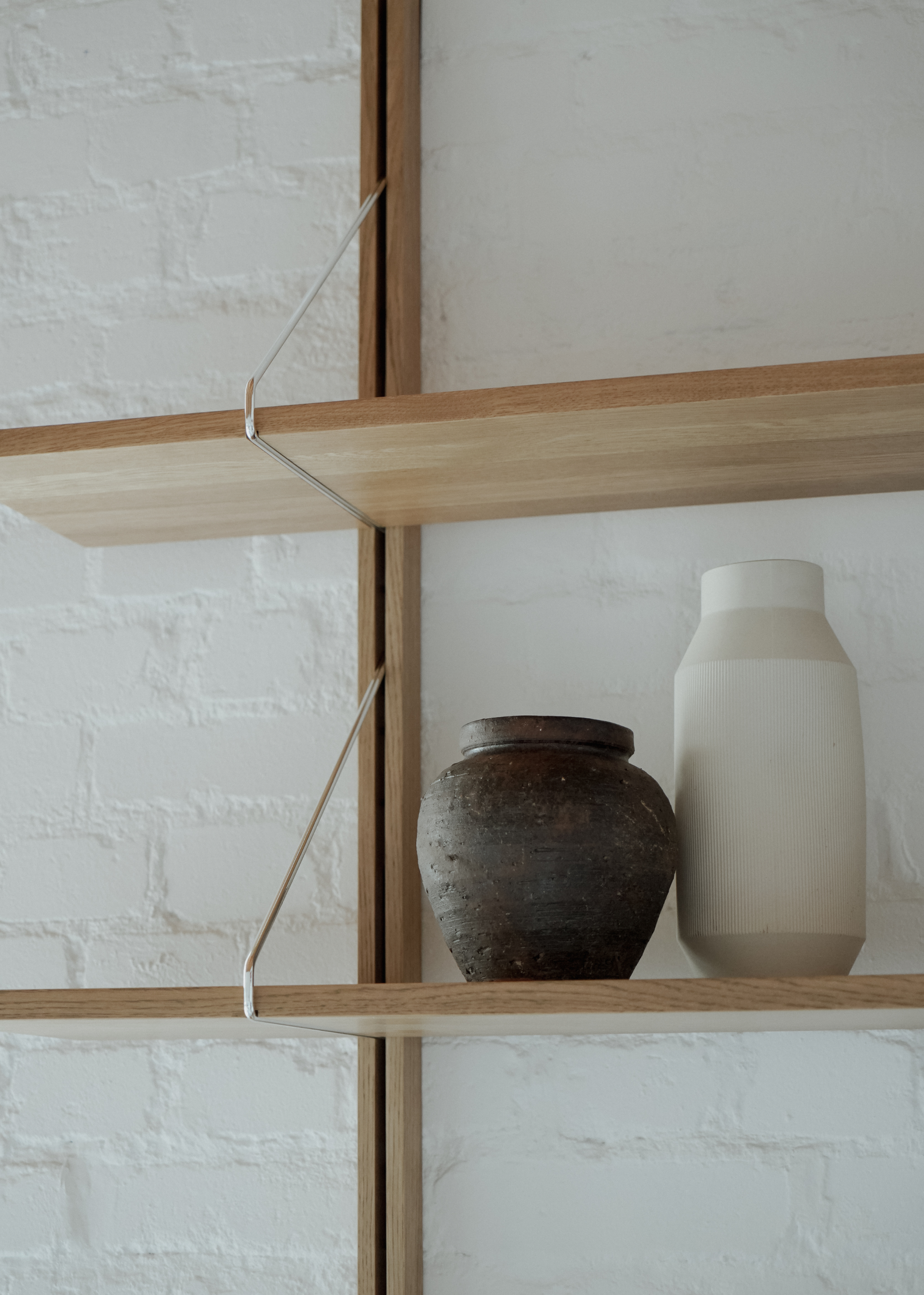 Wandregal RODD aus Eichenholz