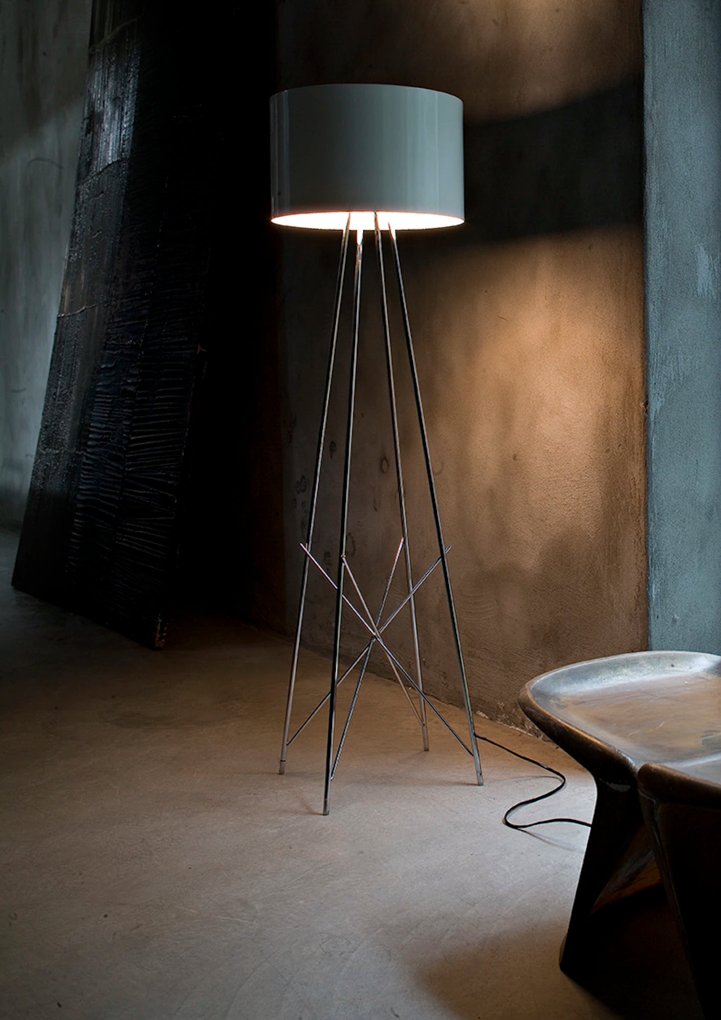 Vloerlamp RAY wit met metalen voet