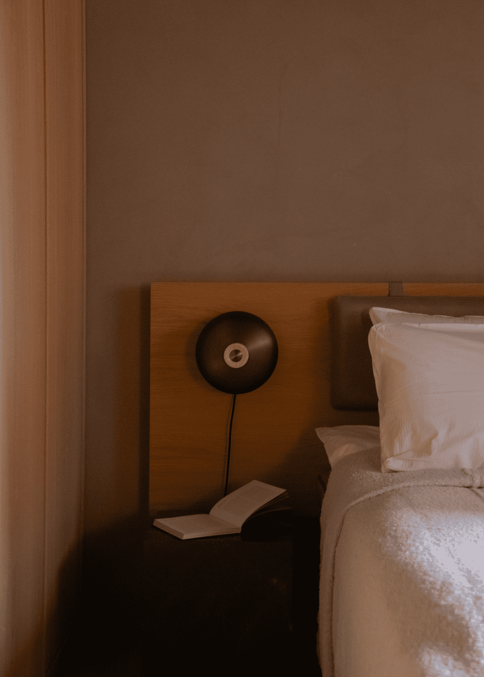 Wandlamp REVERSE bruin aluminium