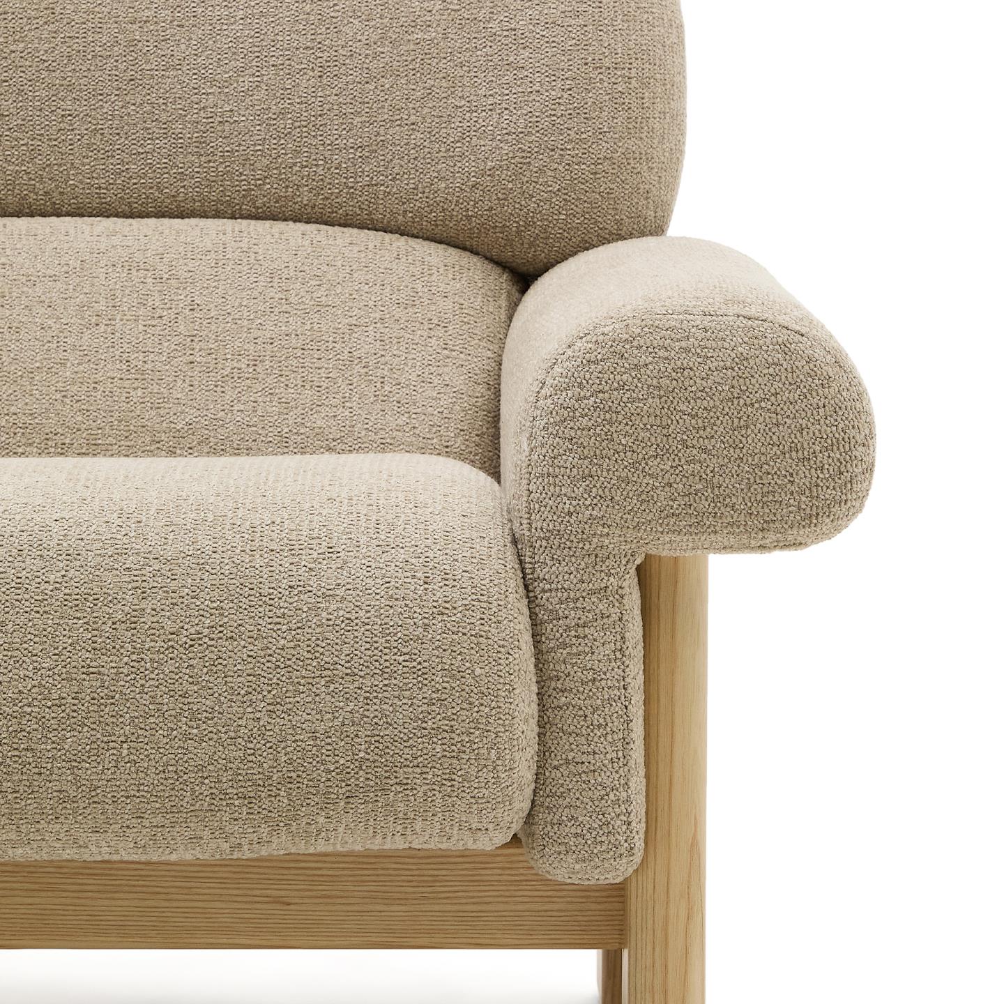 Beige szenil fauteuil NEMA met essen basis