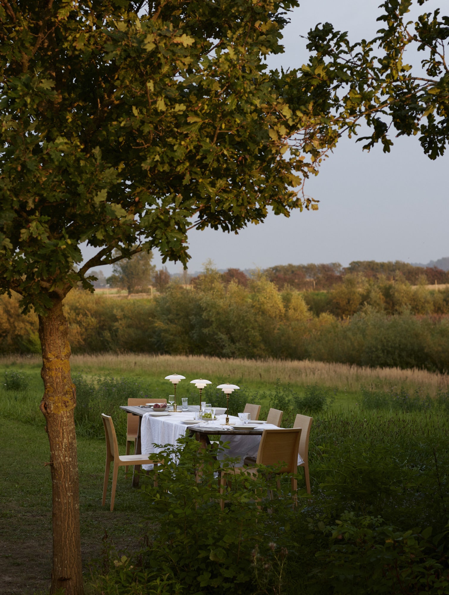 Portable lamp PH 2/1 white with brass base