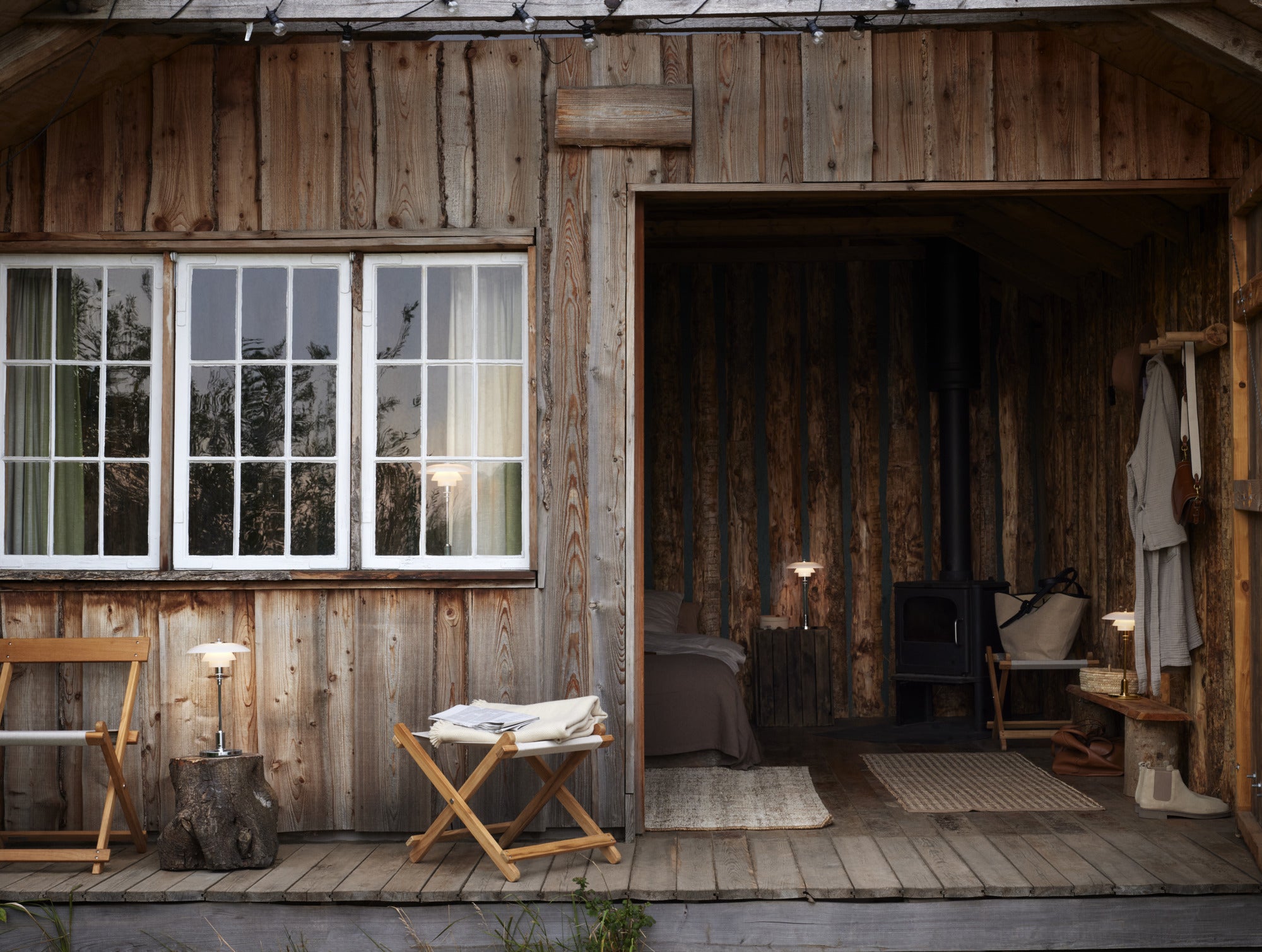 Portable lamp PH 2/1 white with brass base