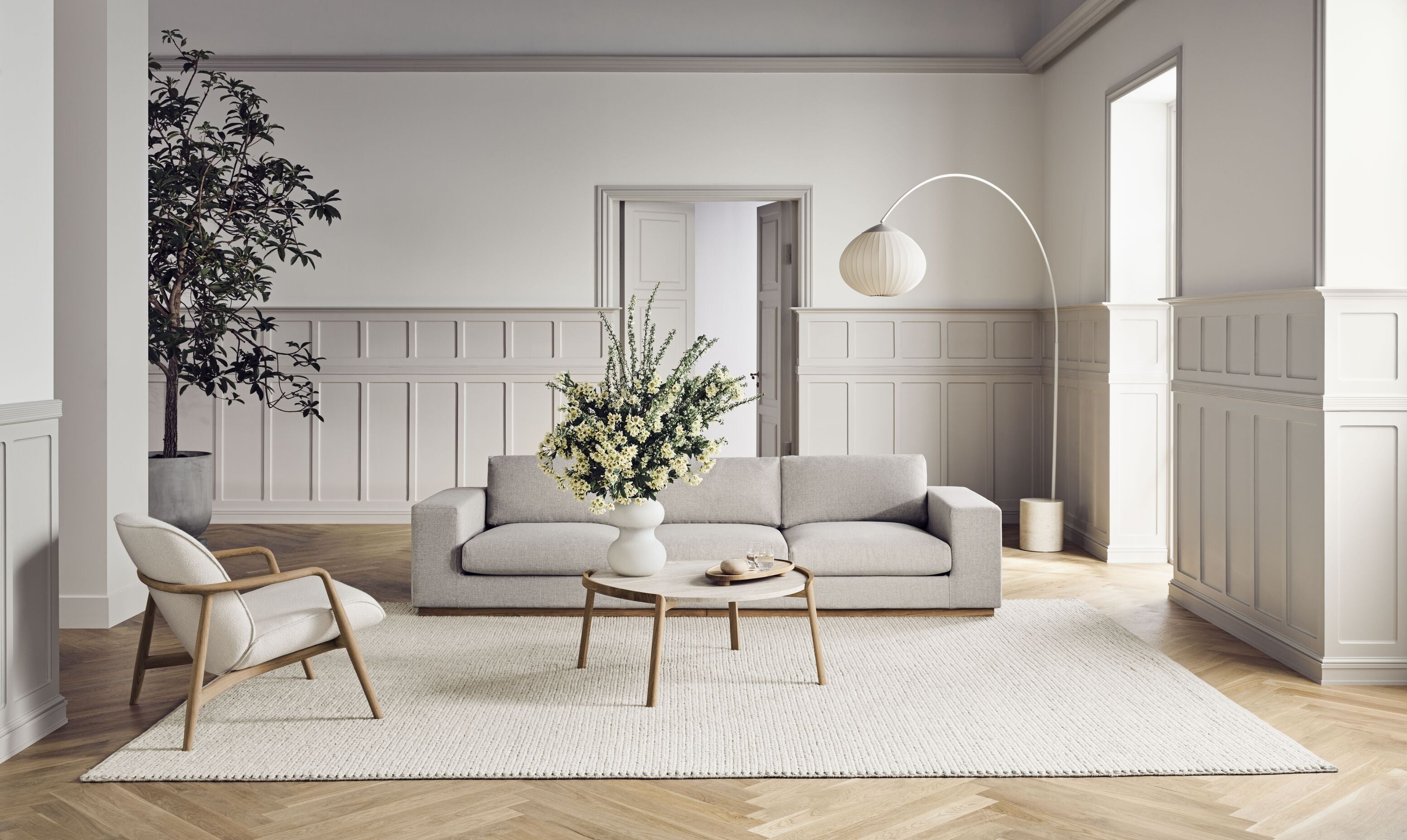 Sofa 5-persoons SEPIA met een basis van gebleekt eikenhout