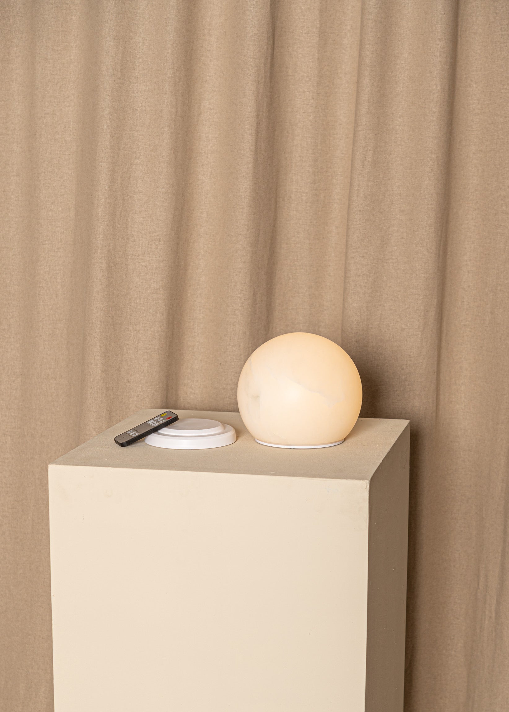 Draagbare lamp AUGURISTO witte alabaster