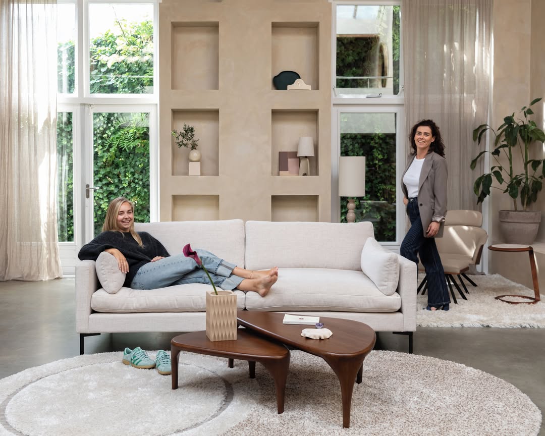 ISLA notenhouten salontafelset