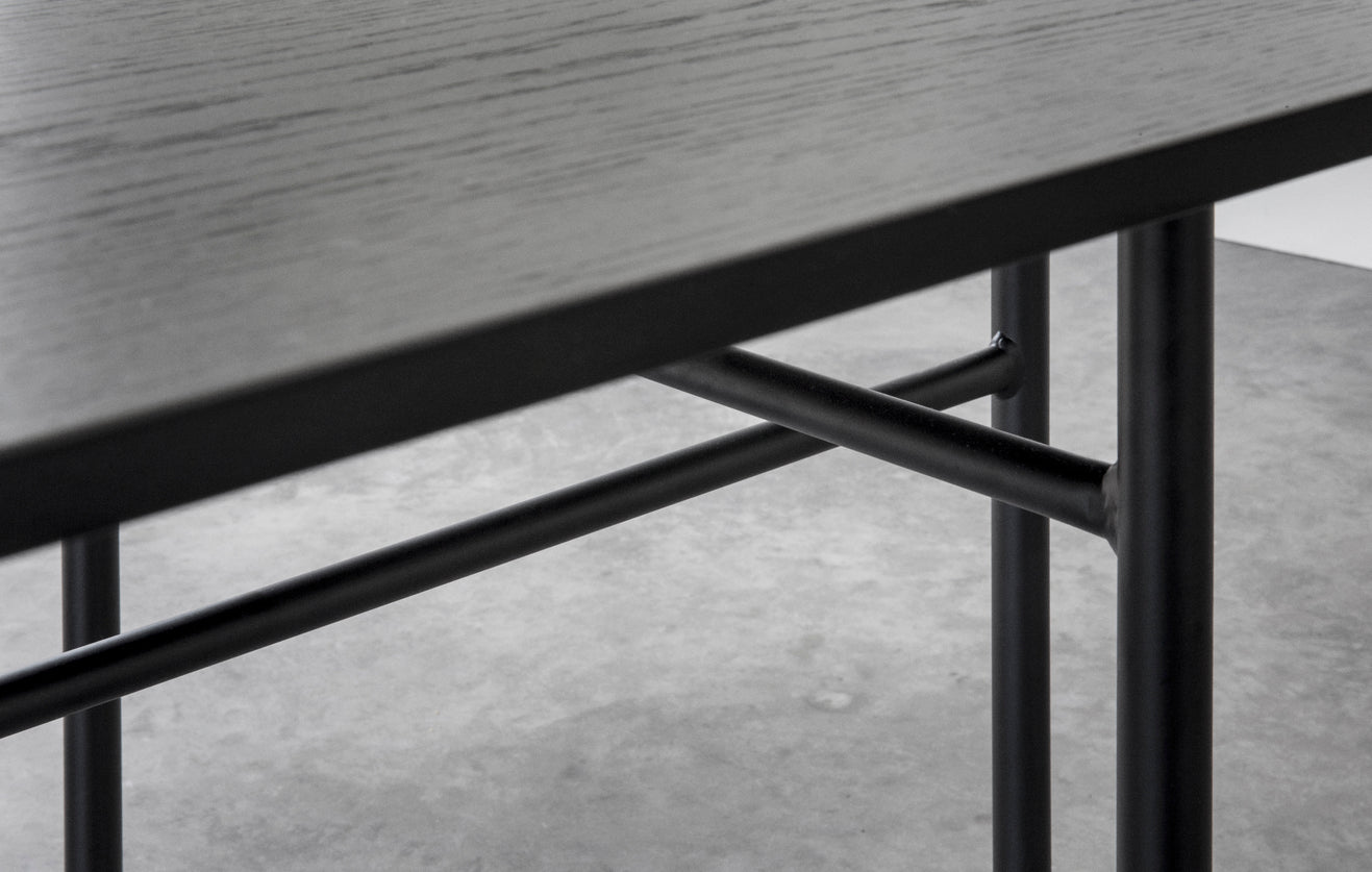 Tafel SNAREGADE zwart eikenfineer