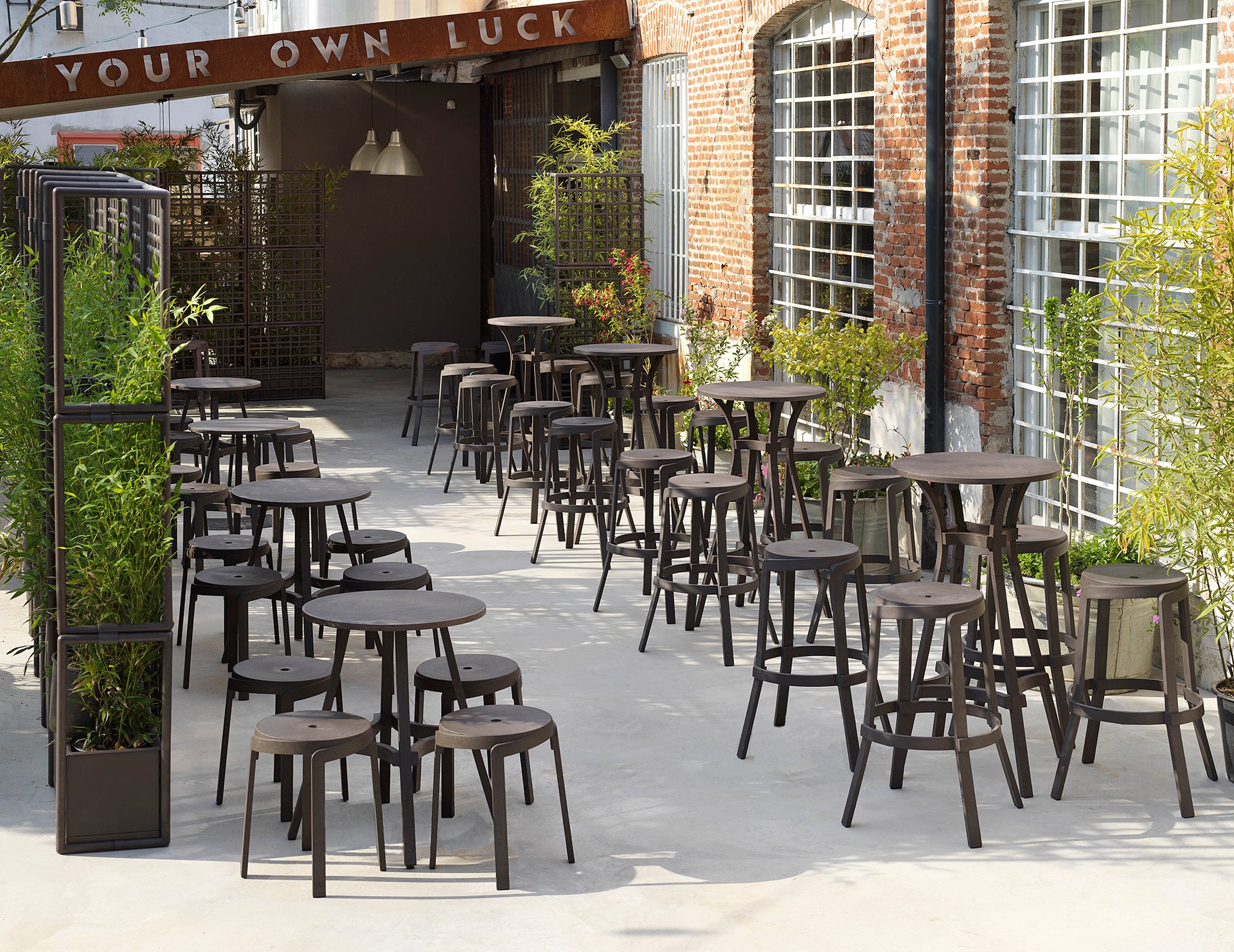 Outdoor Stool STACK earthy brown