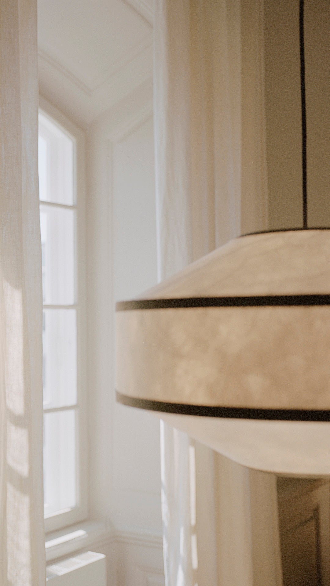 White with black kite hanging lamp with black