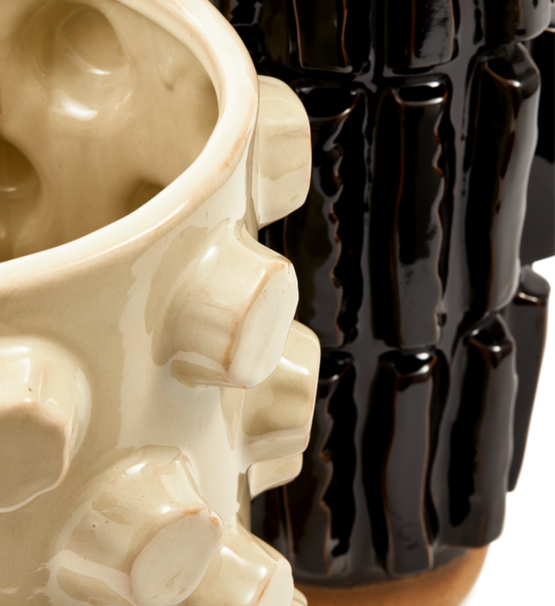 STRUCTURE beige vase