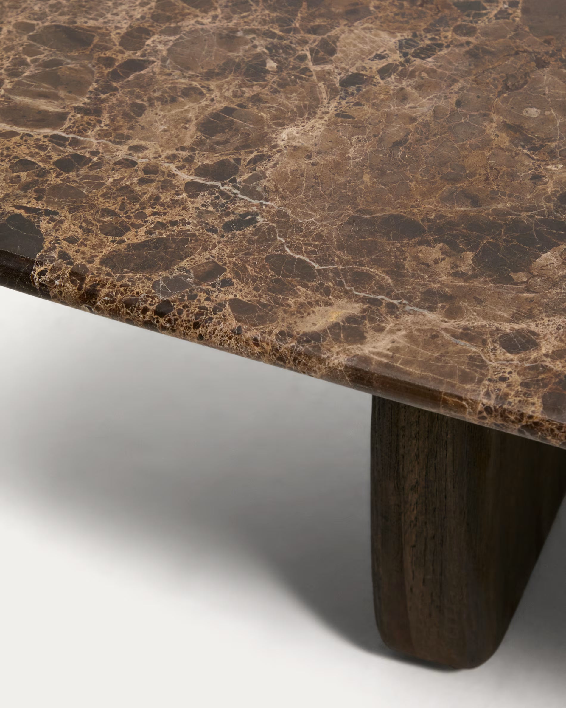 Salontafel PIRITA marmer met donkere houten basis