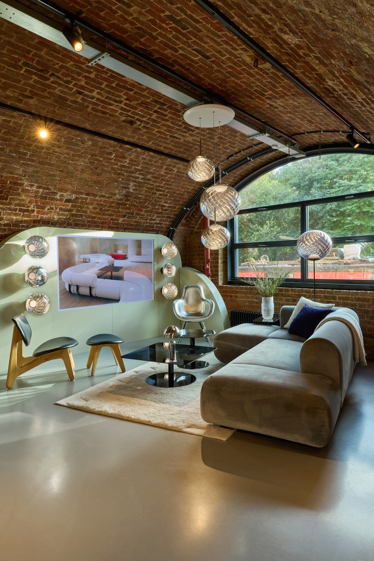 WOBBLE crème tapijt