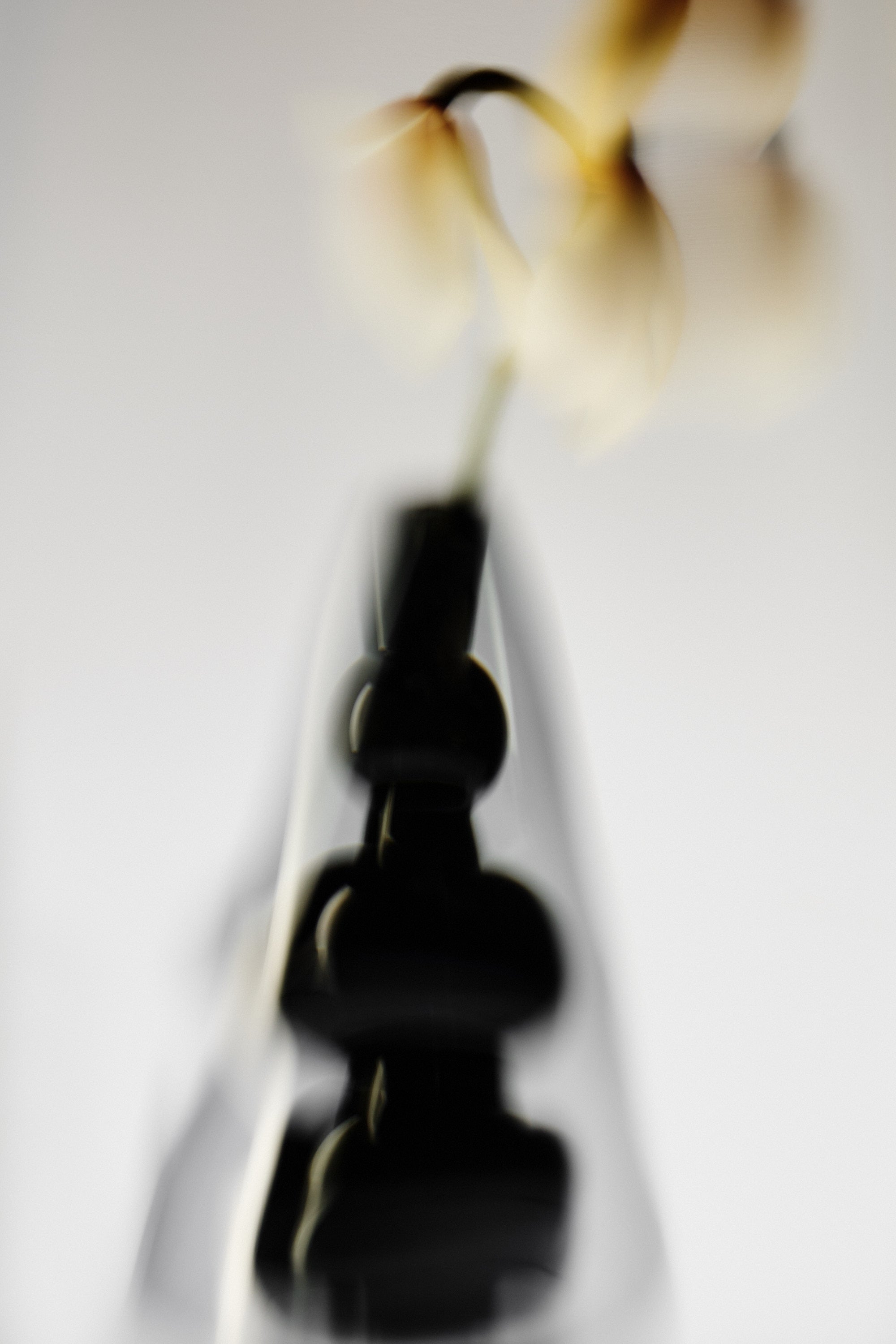 Vase Bump Conone Black Glass