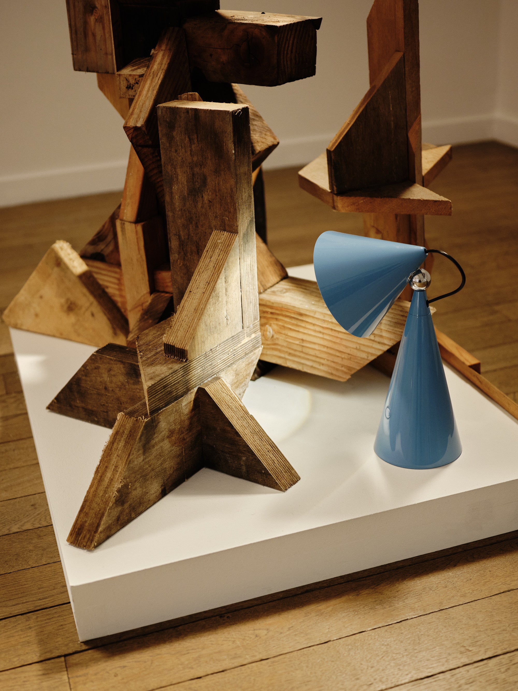 Portable Lamp POSE Light Blue