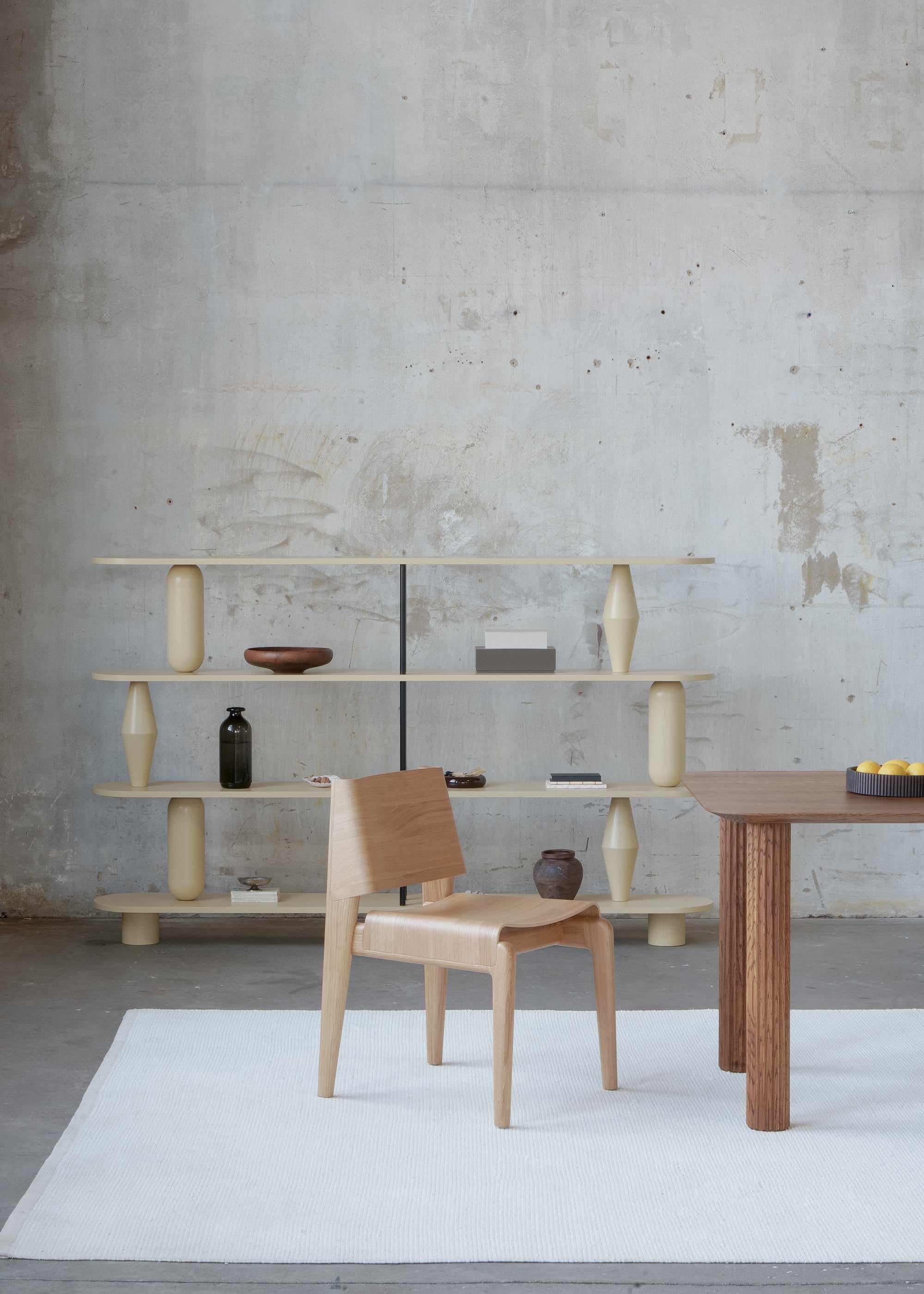 Stuhl UNDIA burgunderrot Eichenholz