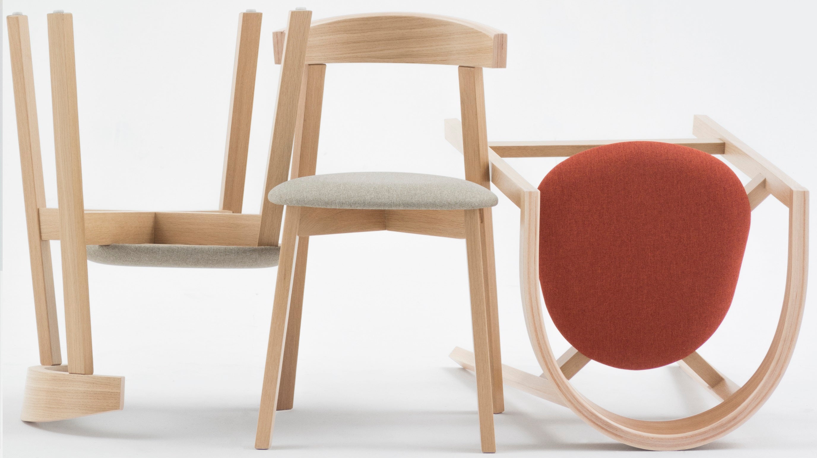 Stoel met armleuningen UXI B-2920 gestoffeerd