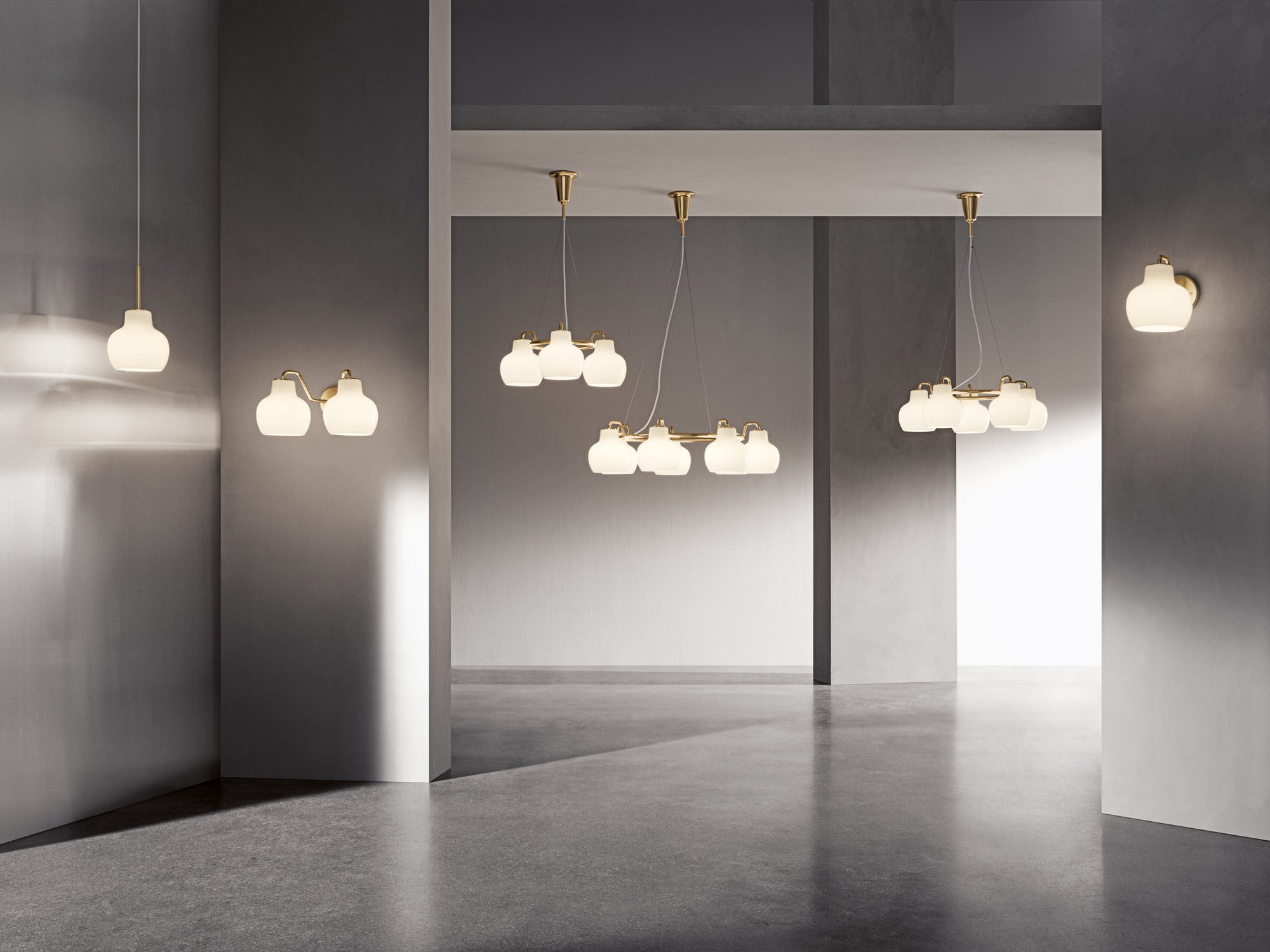 VL RING CROWN 1 Pendant Lamp white with brass finish