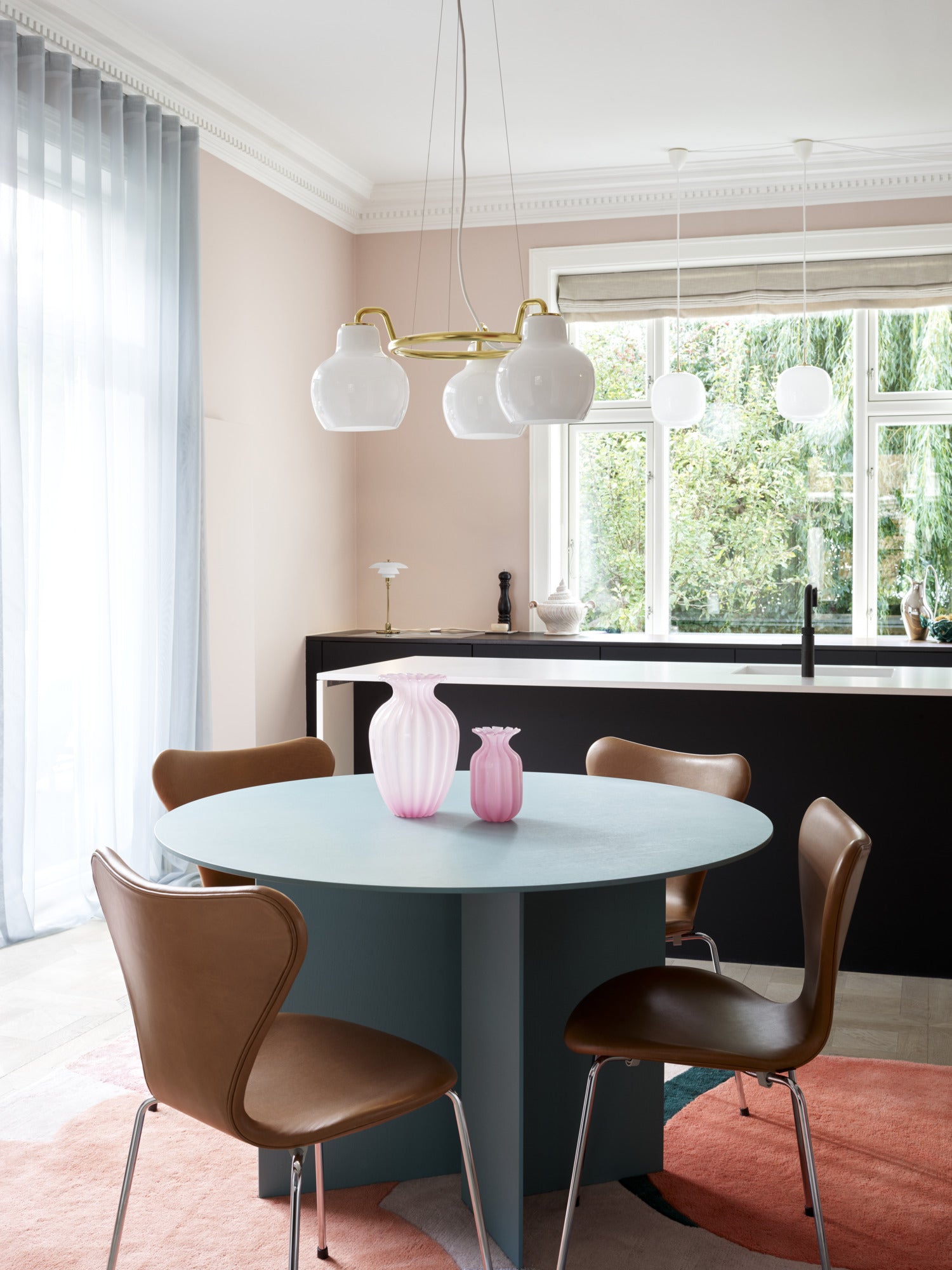 VL RING CROWN chandelier white with brass finish