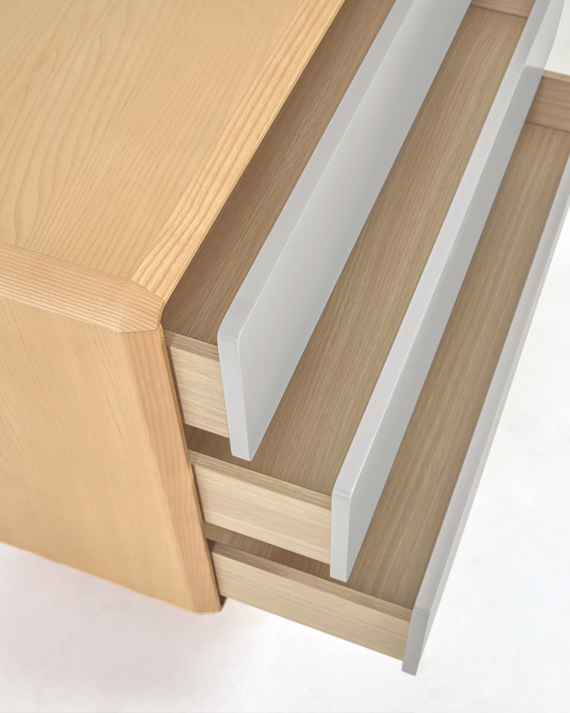 Ladekast ANIELLE lichtgrijs met hout