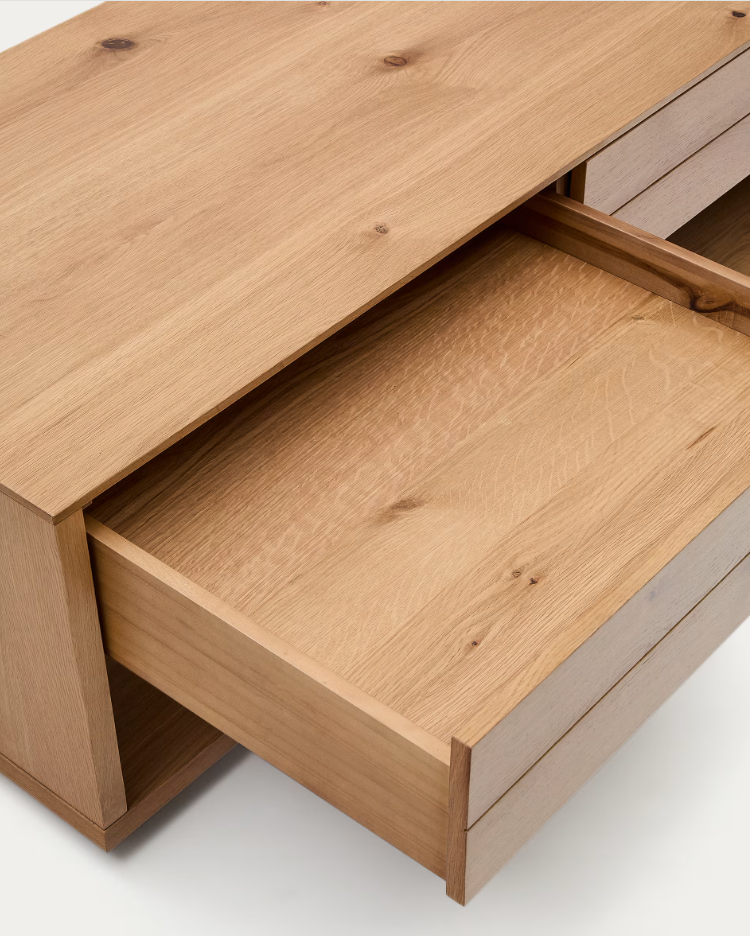 Algumea -Kaffeetisch Eichenfurnier