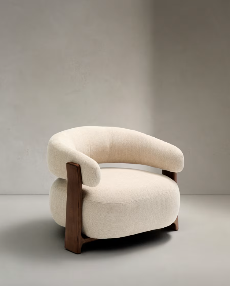 Fauteuil GRANITE beige chenille met een donkere essen basis