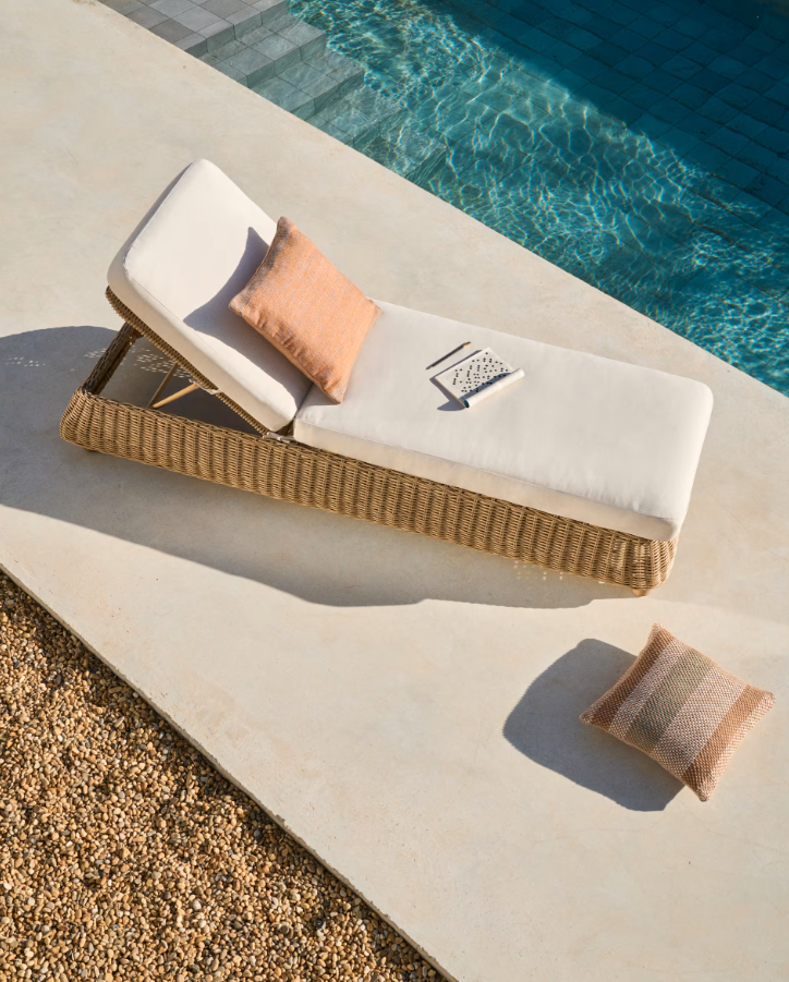 MERIA Lounge Chair Synthetic Rattan