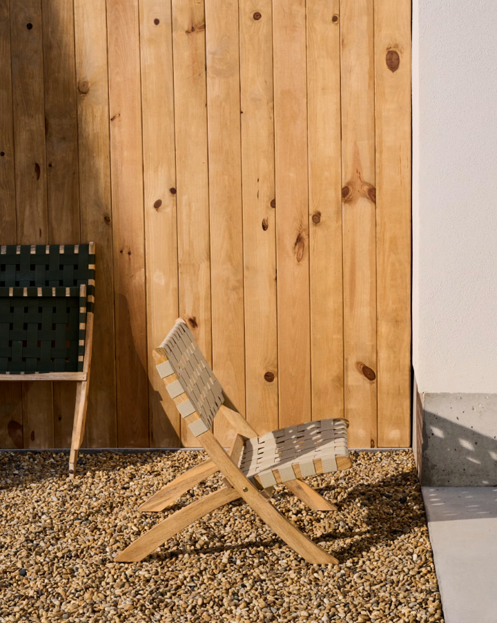 Klappstuhl von Chabeli Schönes Akacja -Holz mit cremigem Finish