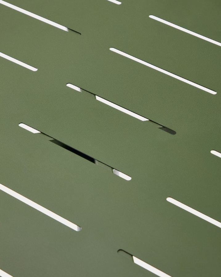 Grüne Stalbrai -Gartentisch