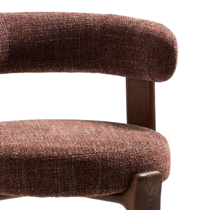 Hocker GRANITE bruin chenille met een donkere essen basis