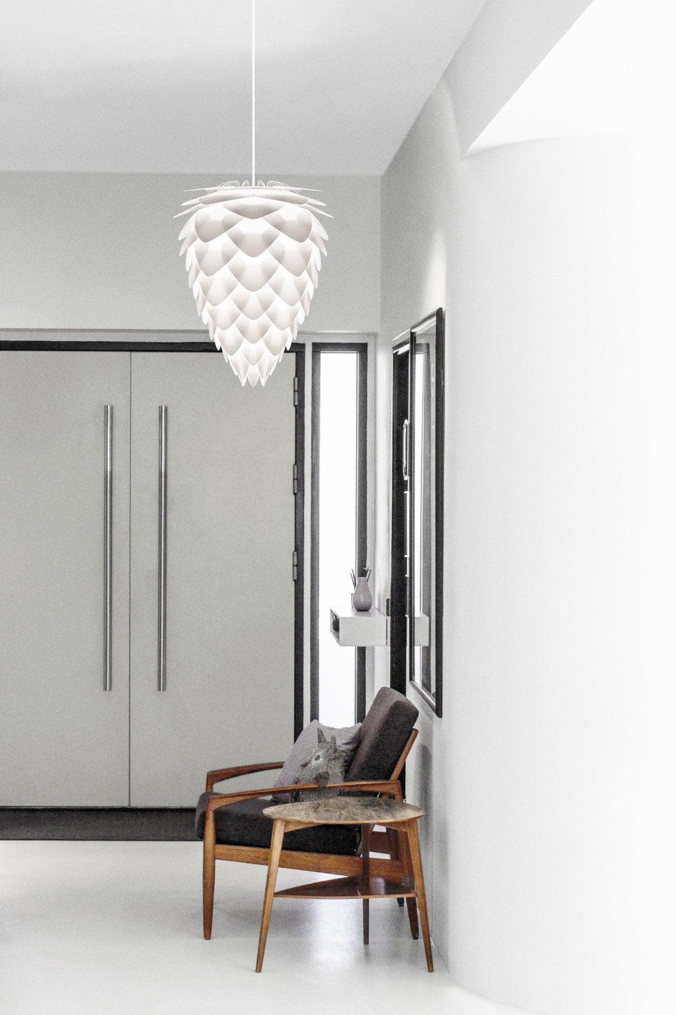 Abażur CONIA biały UMAGE Eye on Design