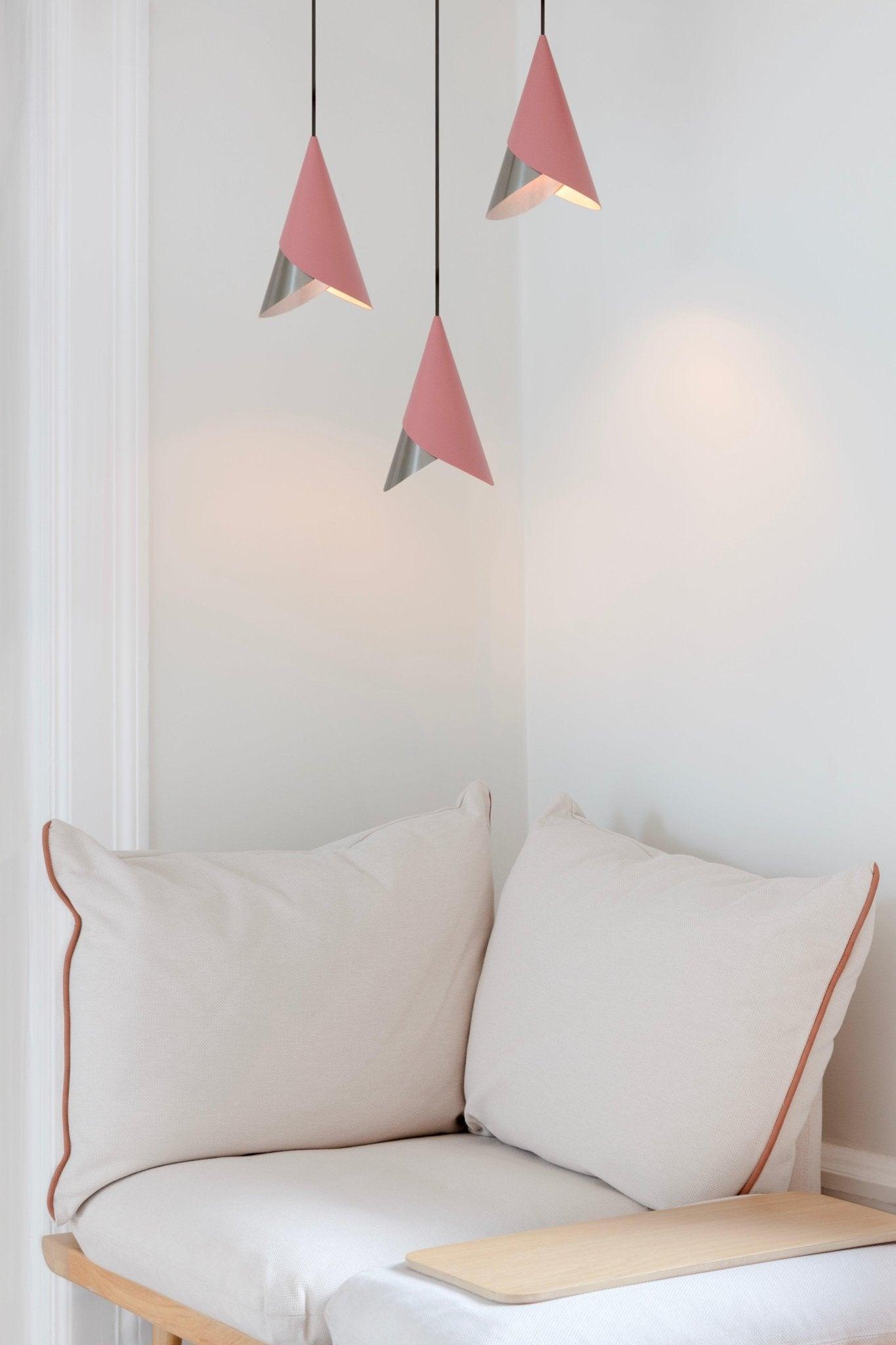 Abażur CORNET różowy ze srebrnym UMAGE Eye on Design