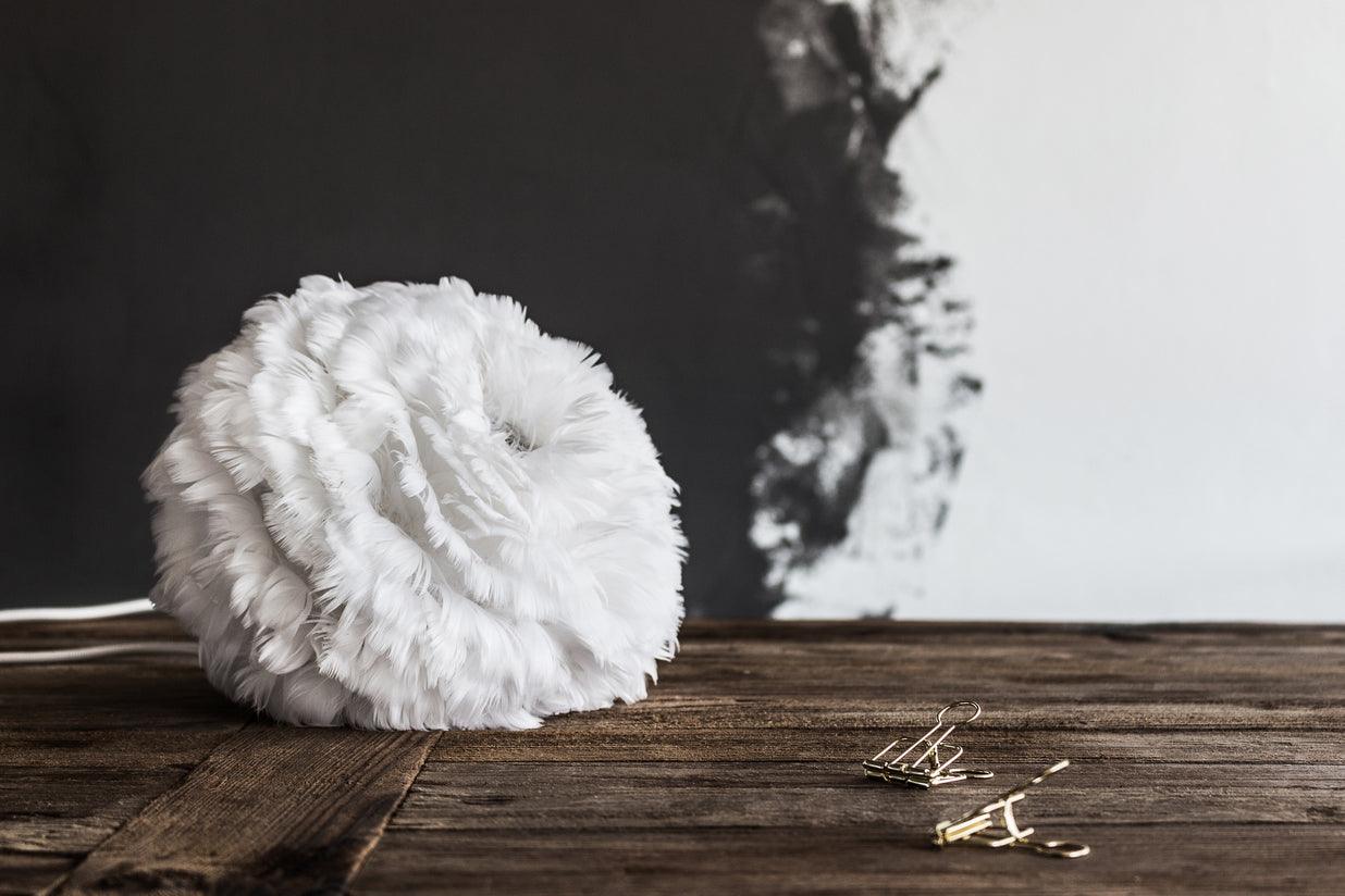 Abażur EOS biały UMAGE Eye on Design