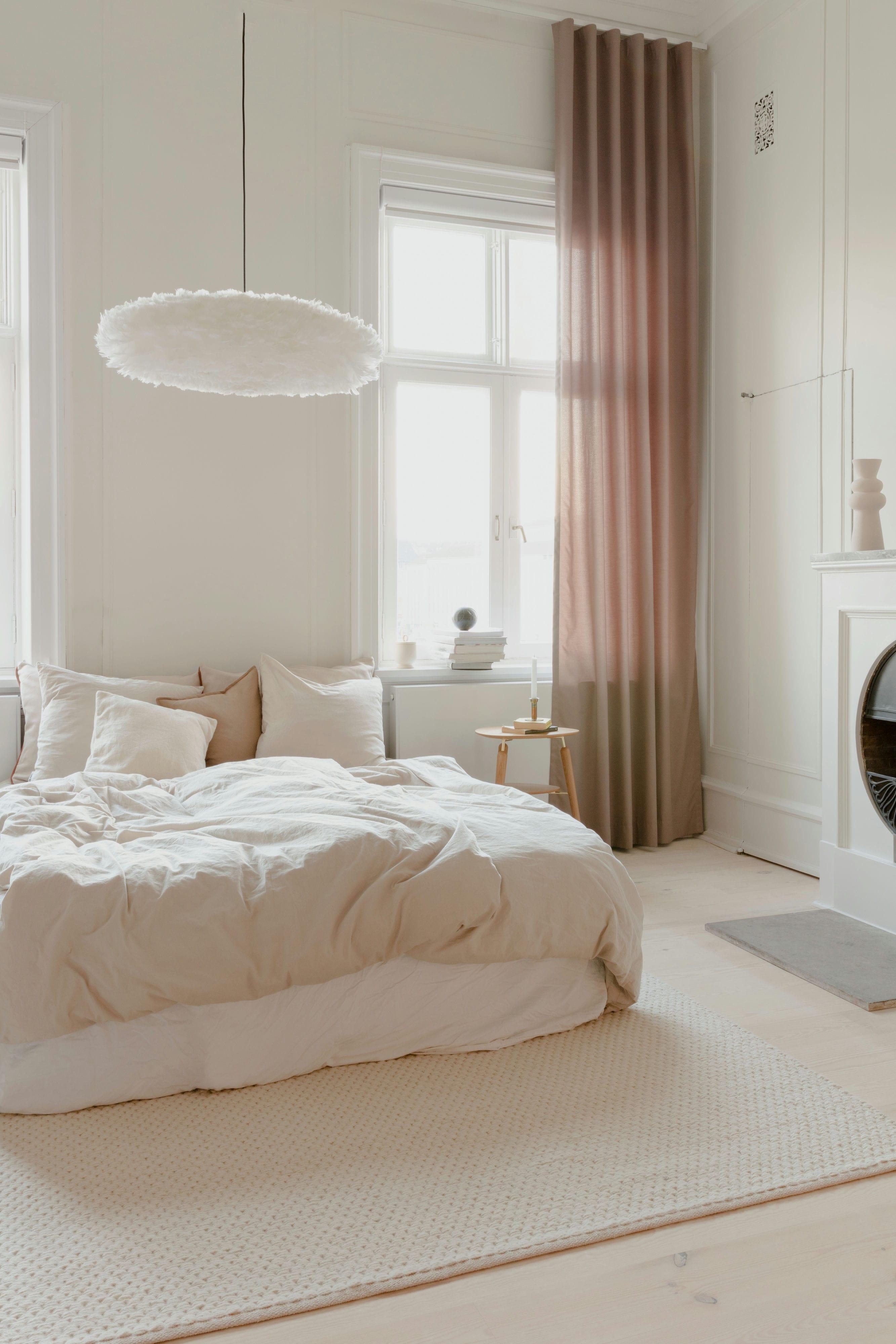 Abażur EOS ESTHER biały UMAGE Eye on Design