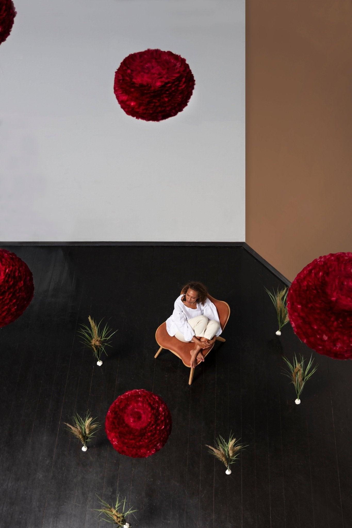 Abażur EOS rubinowy UMAGE Eye on Design