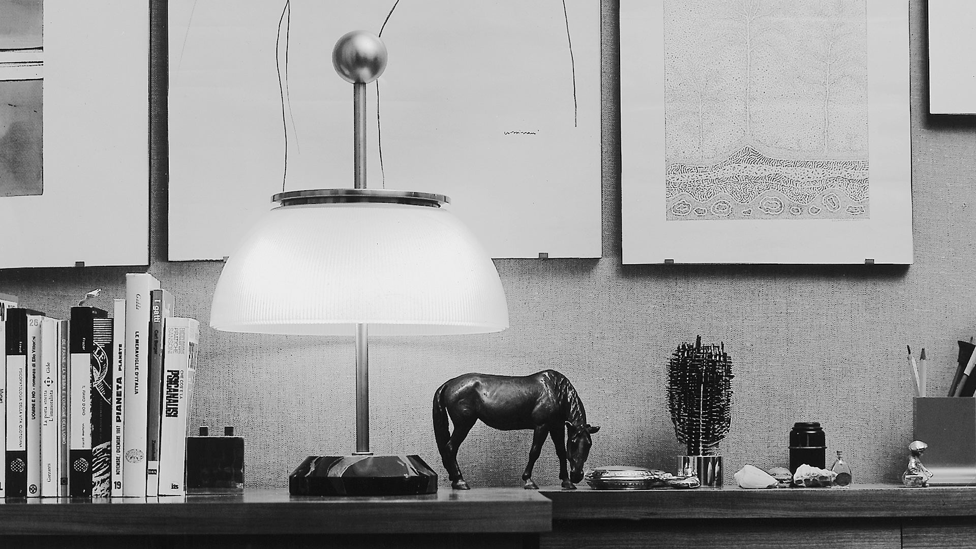 ALFA table lamp white with marble base