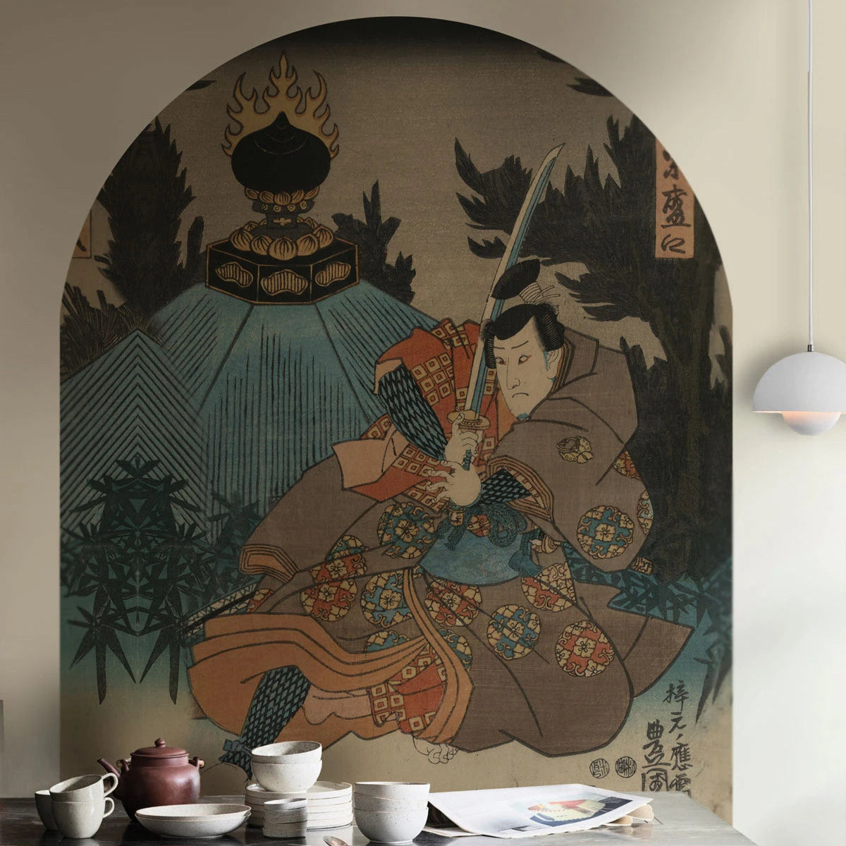 Bogenförmiges Vlieswandbild WARRIOR ETHOS beige mit Blau