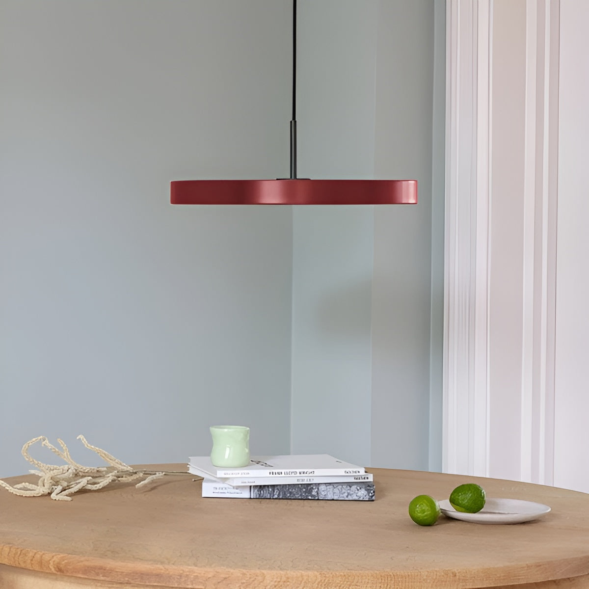 Hanglamp ASTERIA PLUS bordeaux met zwarte inzet