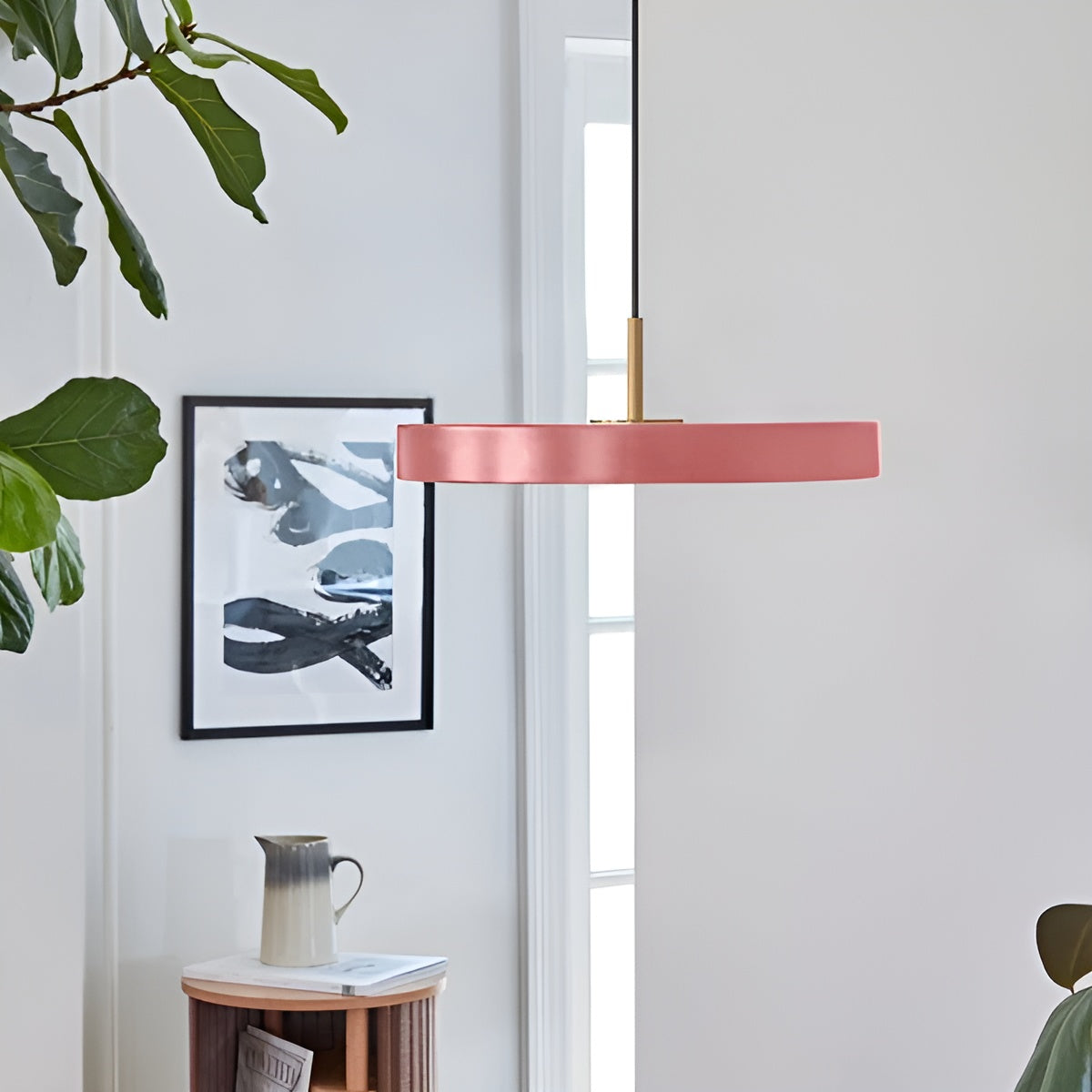 Pendelleuchte ASTERIA PLUS in zartrosa mit goldener Einlage